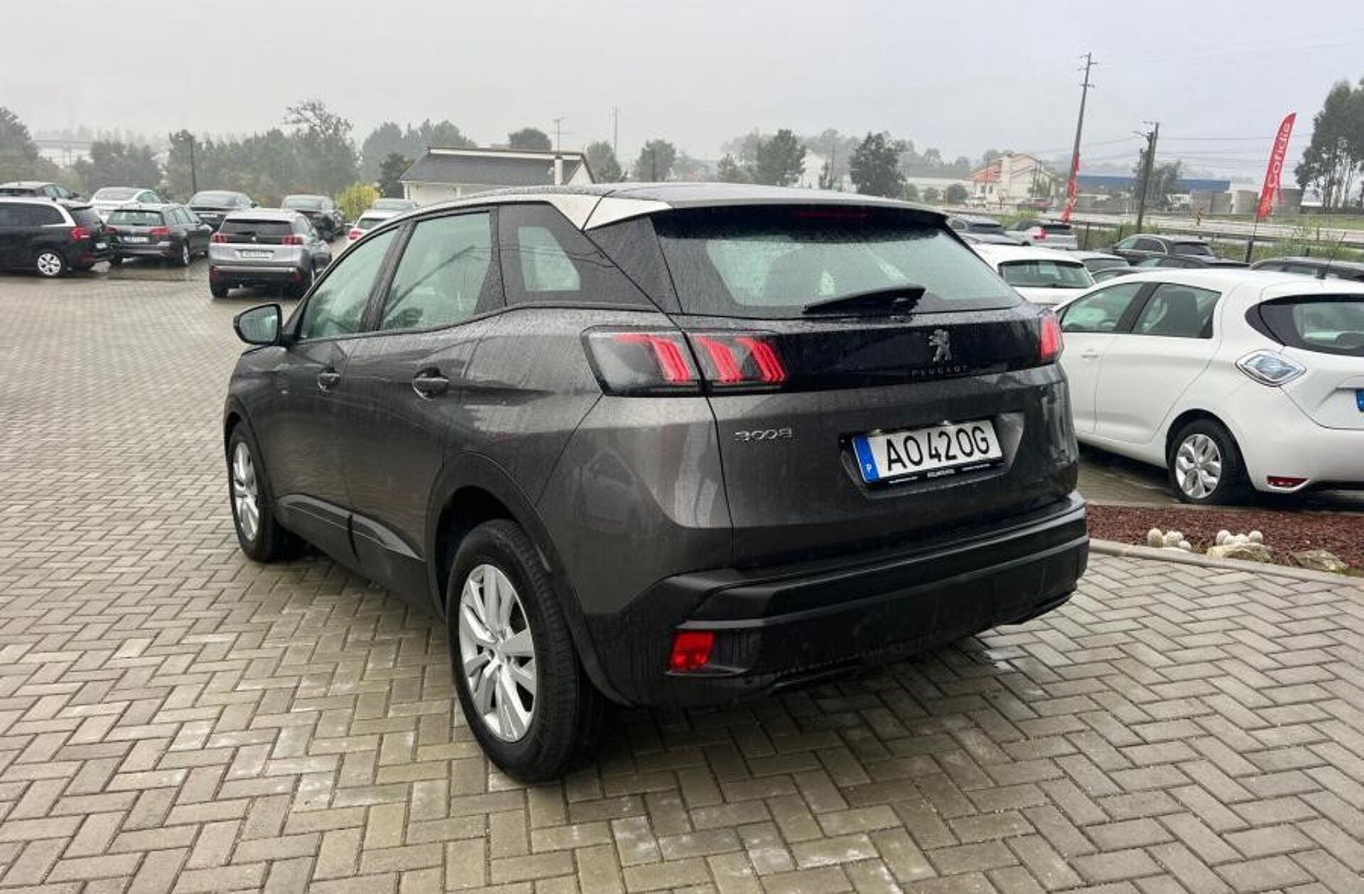 PEUGEOT 3008 1.5 BlueHDi Active Pack