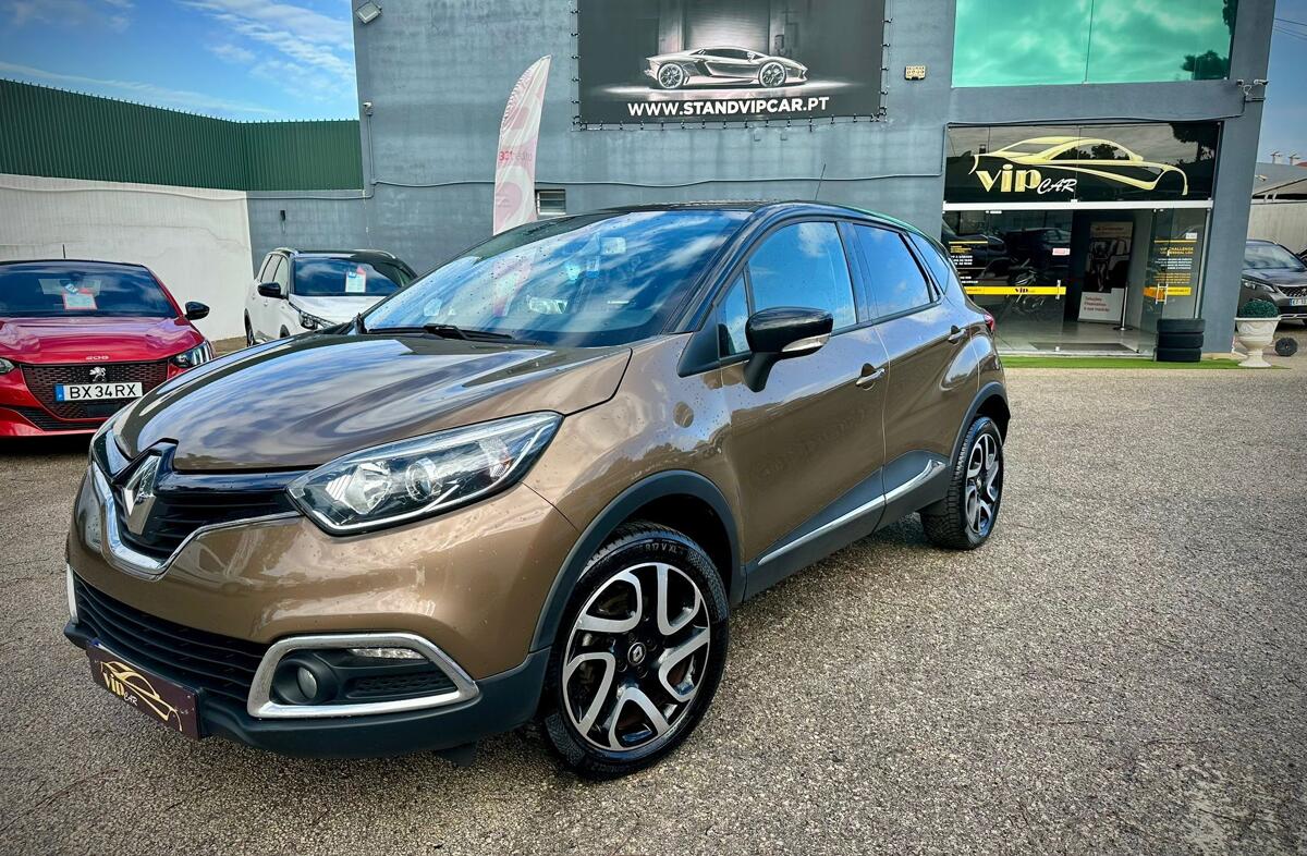 RENAULT Captur 1.5 dCi Sport EDC