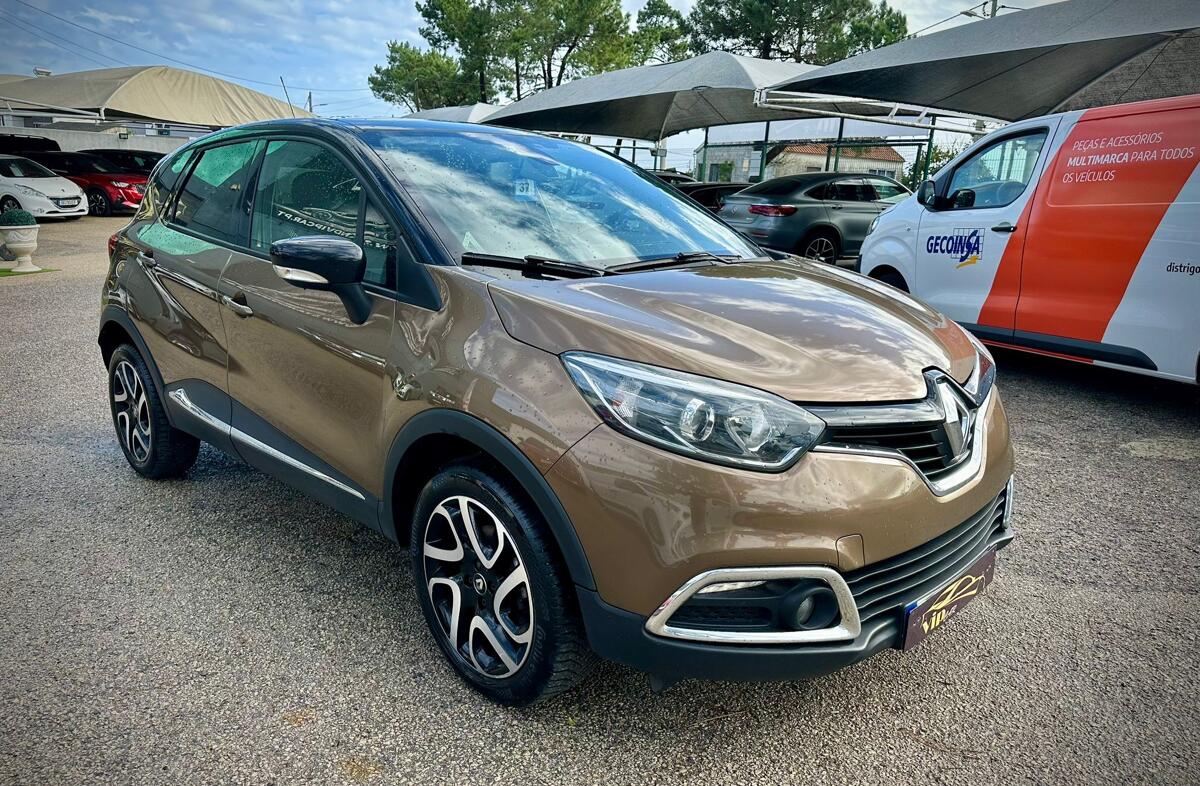 RENAULT Captur 1.5 dCi Sport EDC