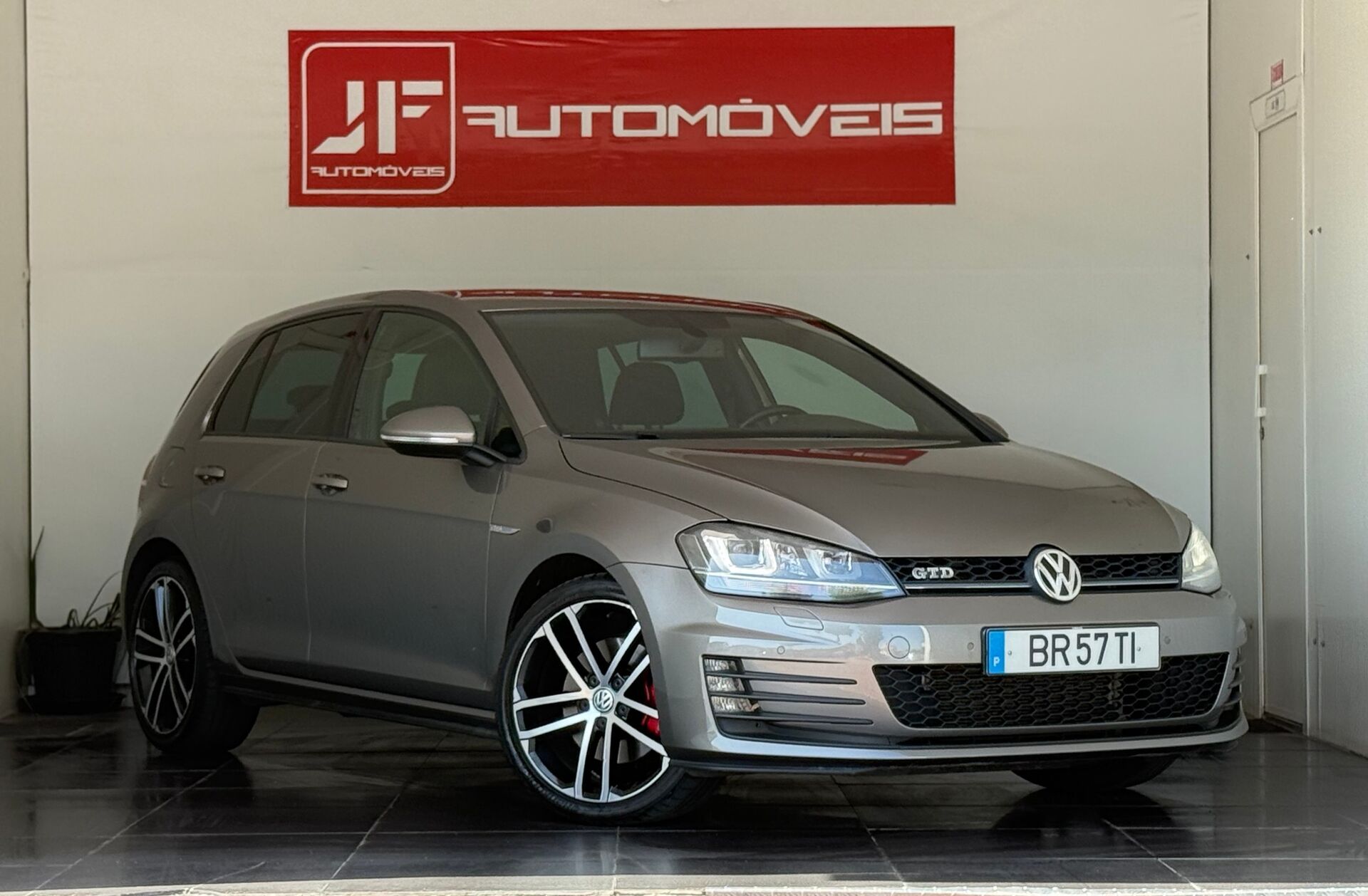 VOLKSWAGEN Golf 2.0 TDi GTD