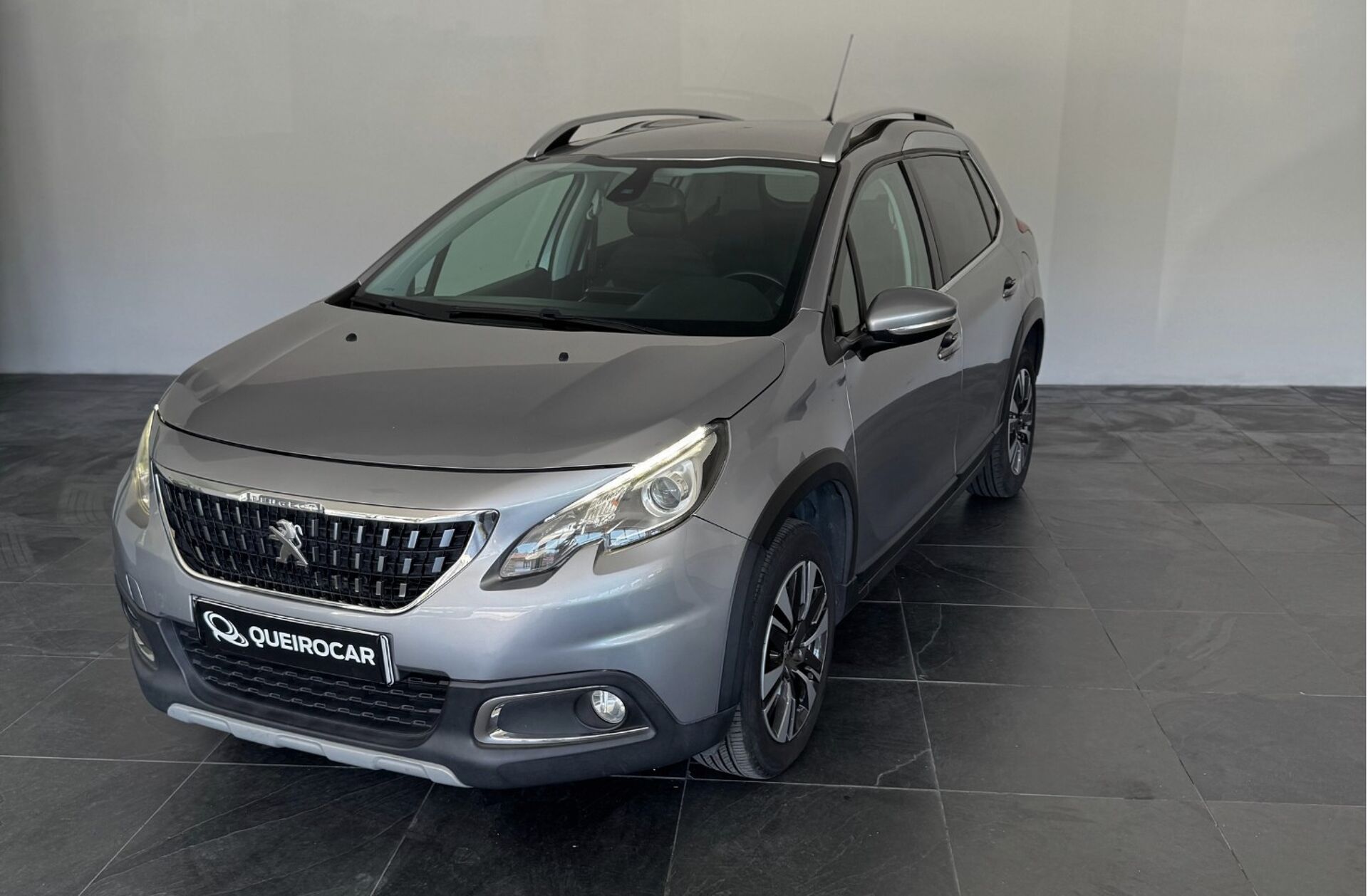 PEUGEOT 2008 1.2 PureTech Allure