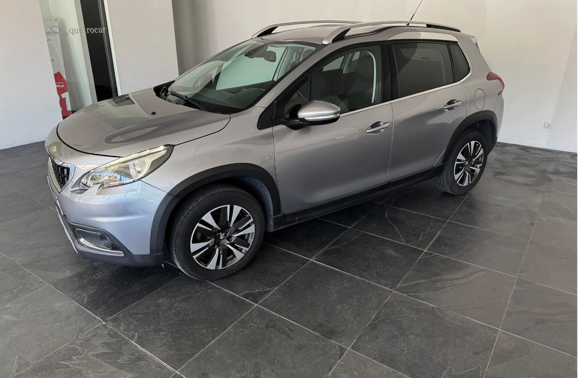 PEUGEOT 2008 1.2 PureTech Allure