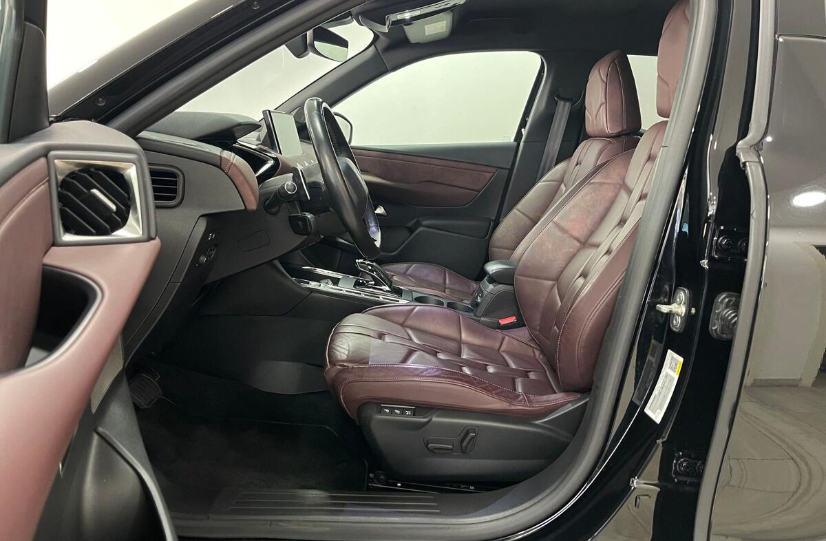 DS DS 7 CB 1.6 THP La Première EAT8