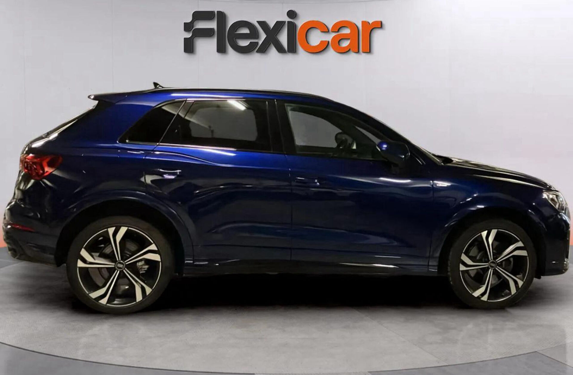 AUDI Q3 45 TFSIe S line S tronic