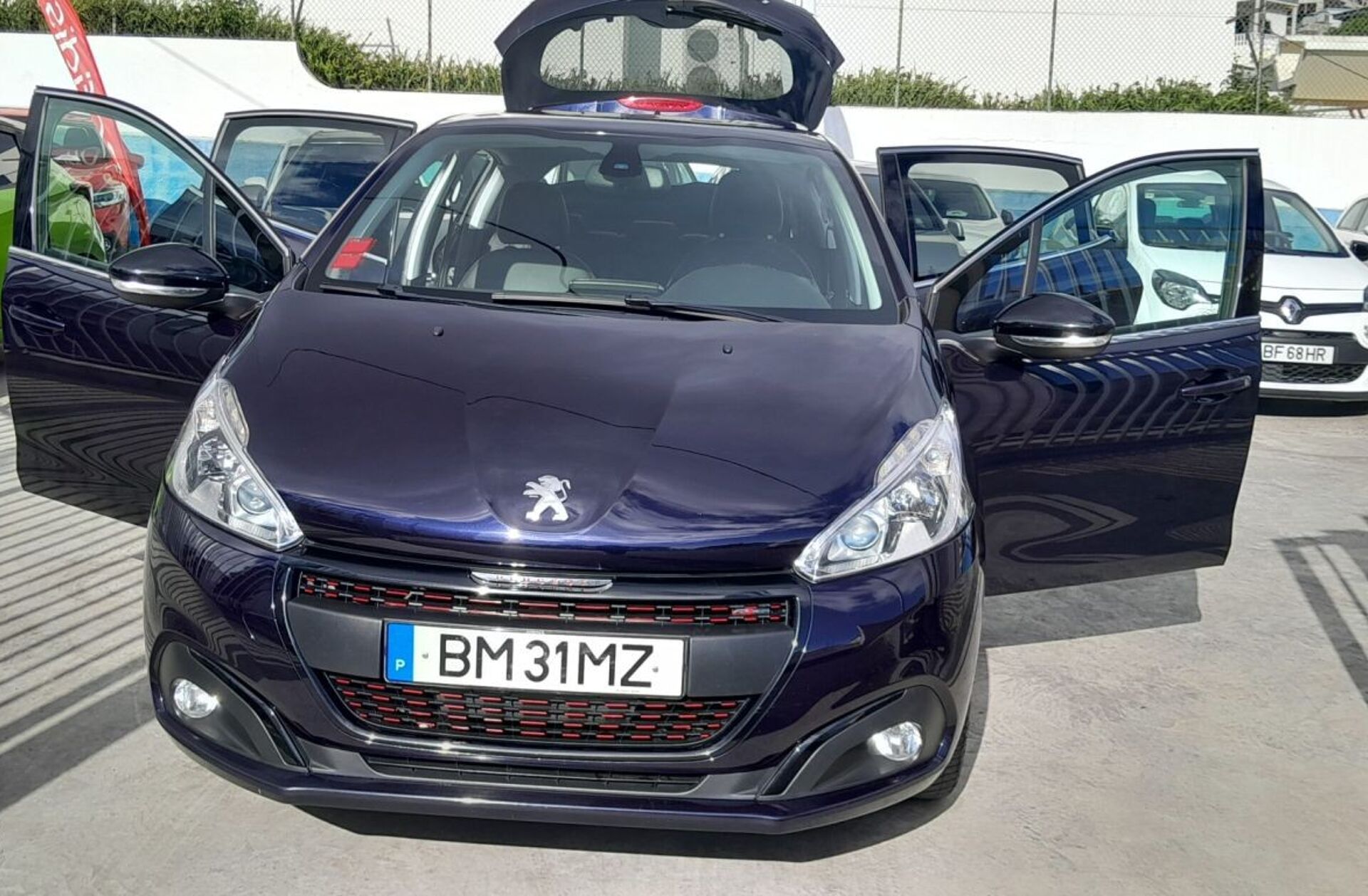 PEUGEOT 208 1.2 PureTech GT Line