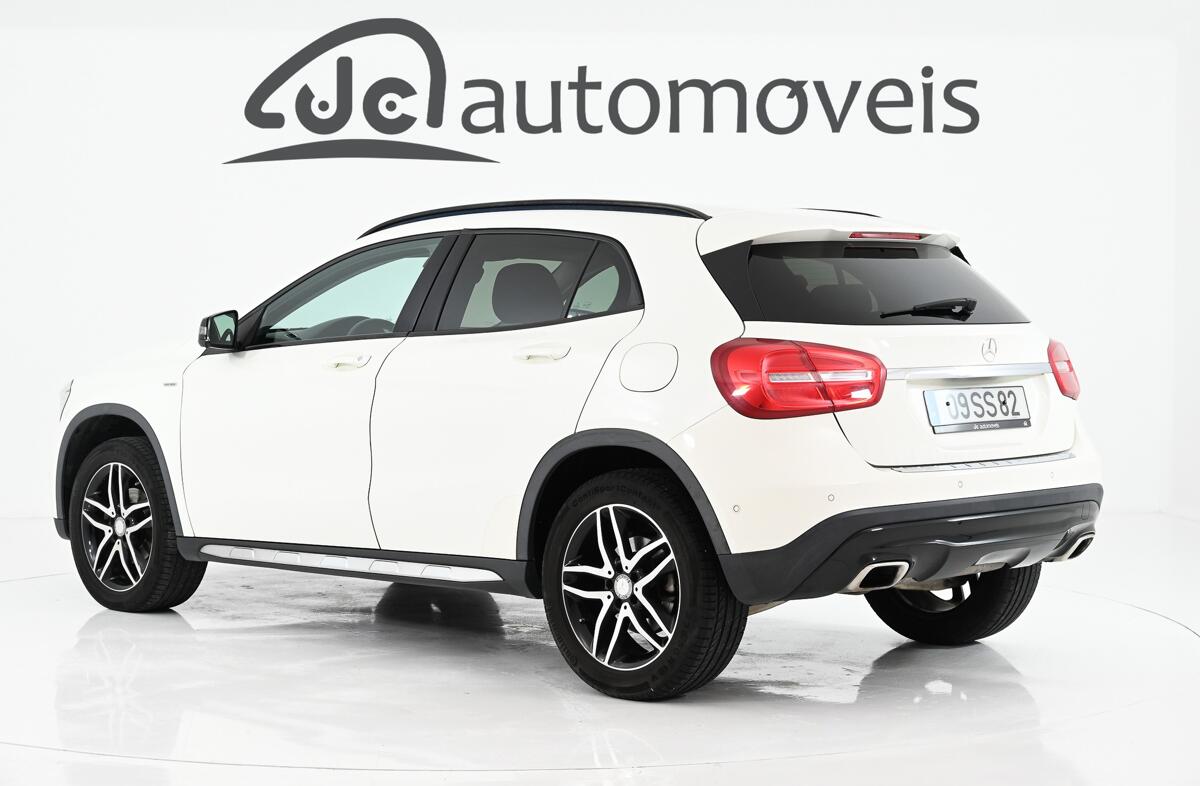 MERCEDES Classe GLA GLA 180 d AMG Line