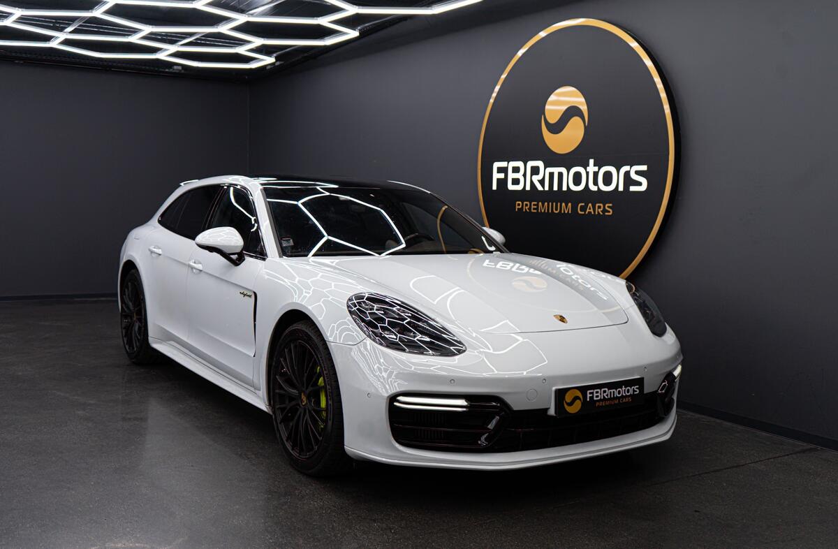PORSCHE Panamera 4 E-Hybrid