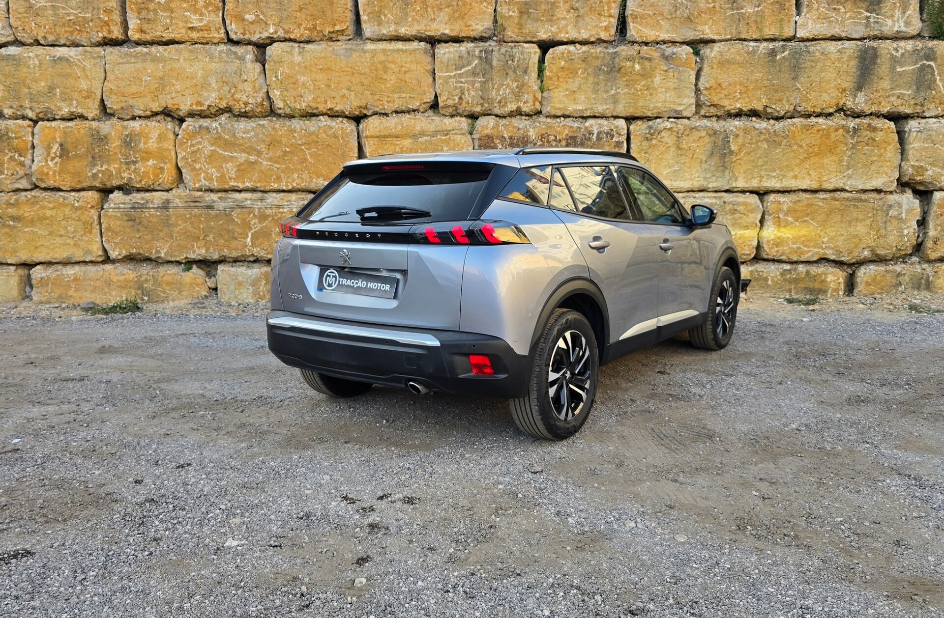 PEUGEOT 2008 1.5 BlueHDi Allure EAT8