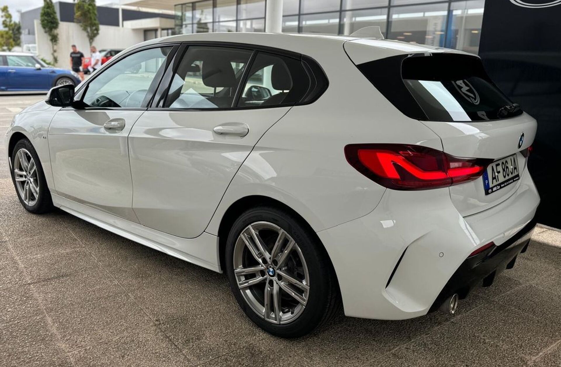 BMW Serie-1 118 i Pack Desportivo M Auto