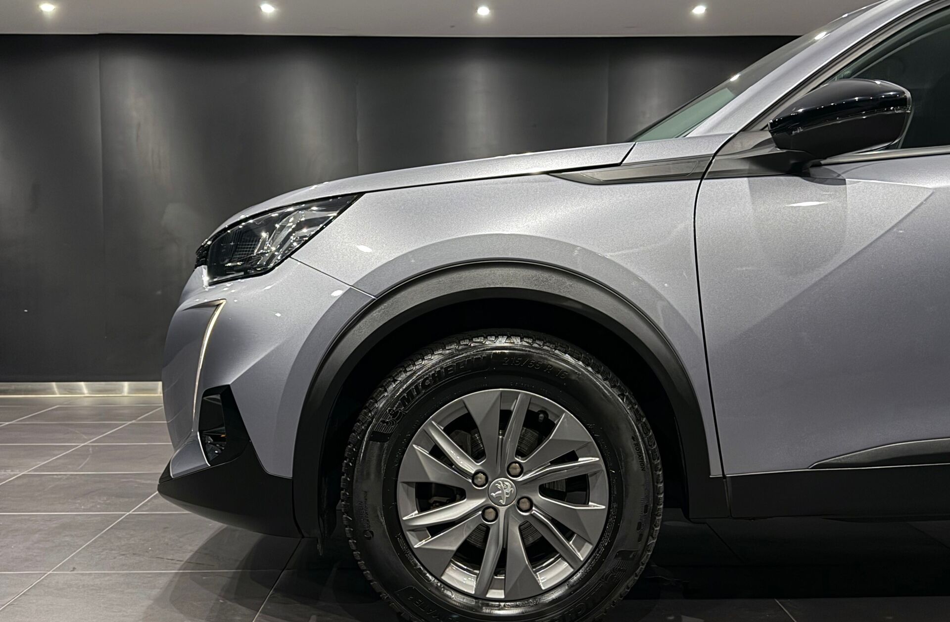 PEUGEOT 2008 1.2 PureTech Active Pack