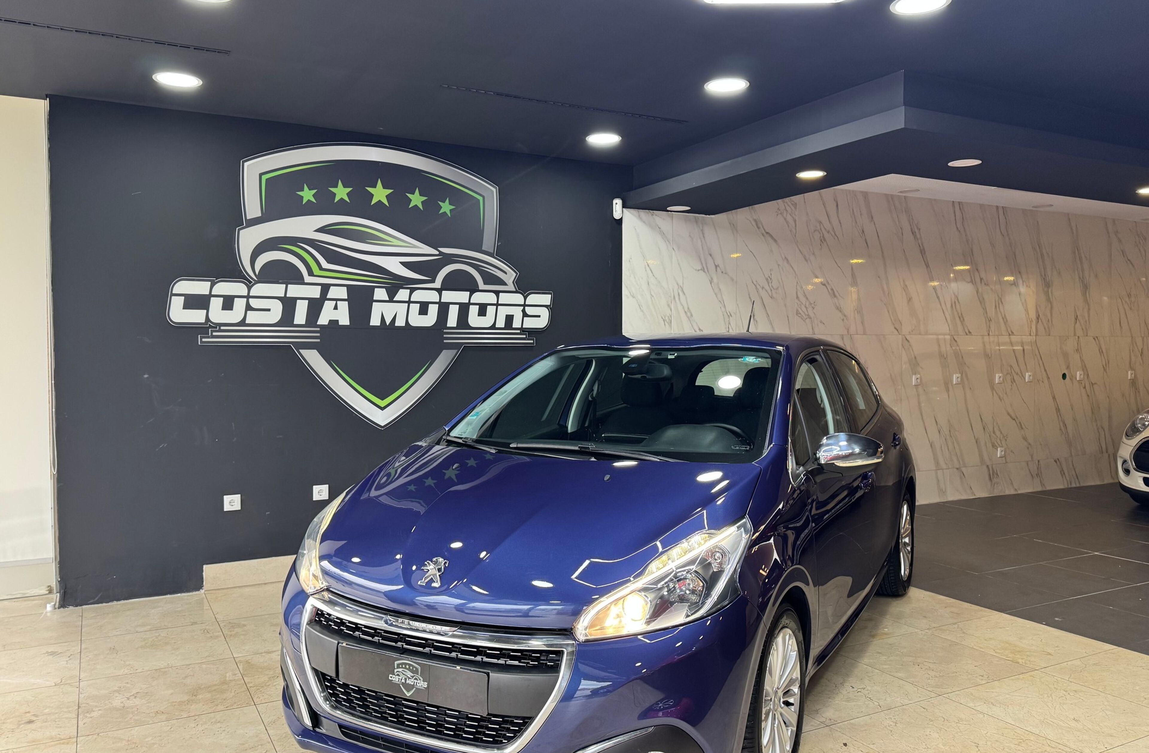 PEUGEOT 208 1.6 BlueHDi Allure