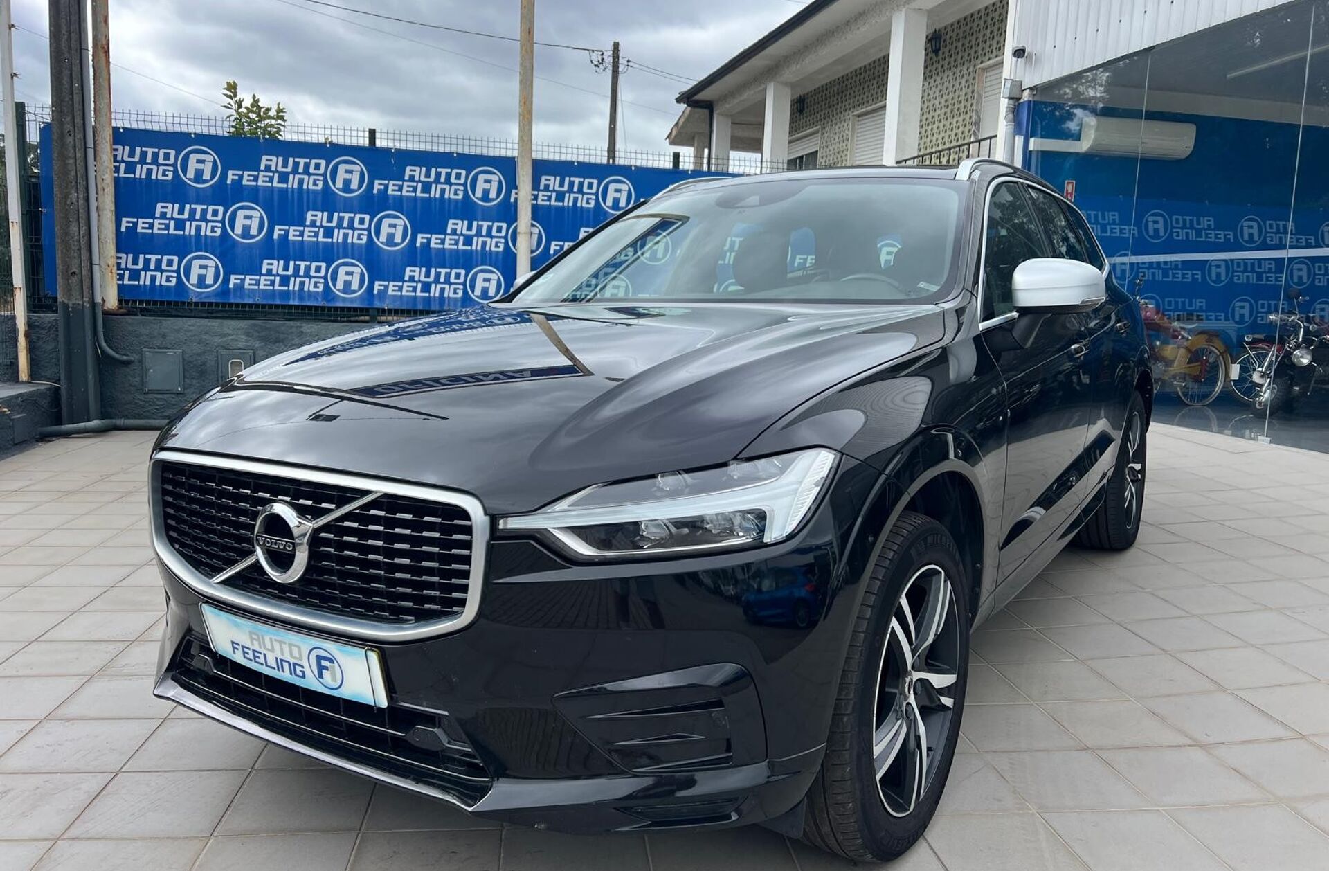 VOLVO XC60 2.0 D4 R-Design AWD Geartronic