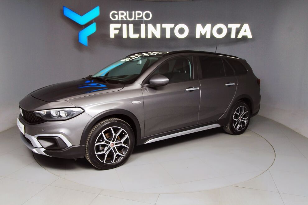 Fiat Tipo 1.0 GSE T3 com 23 108 km por 19 240 € FILINTO MOTA BRAGA | Braga