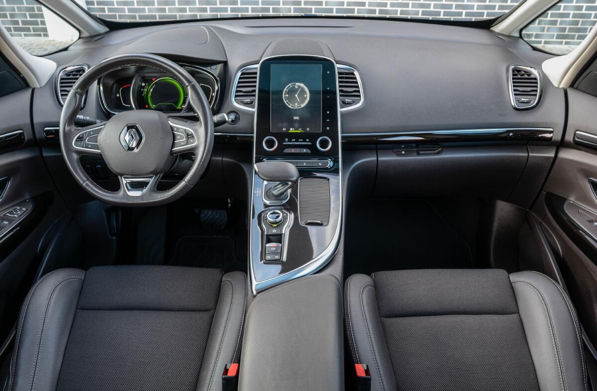 RENAULT Espace 1.6 dCi Initiale Paris EDC