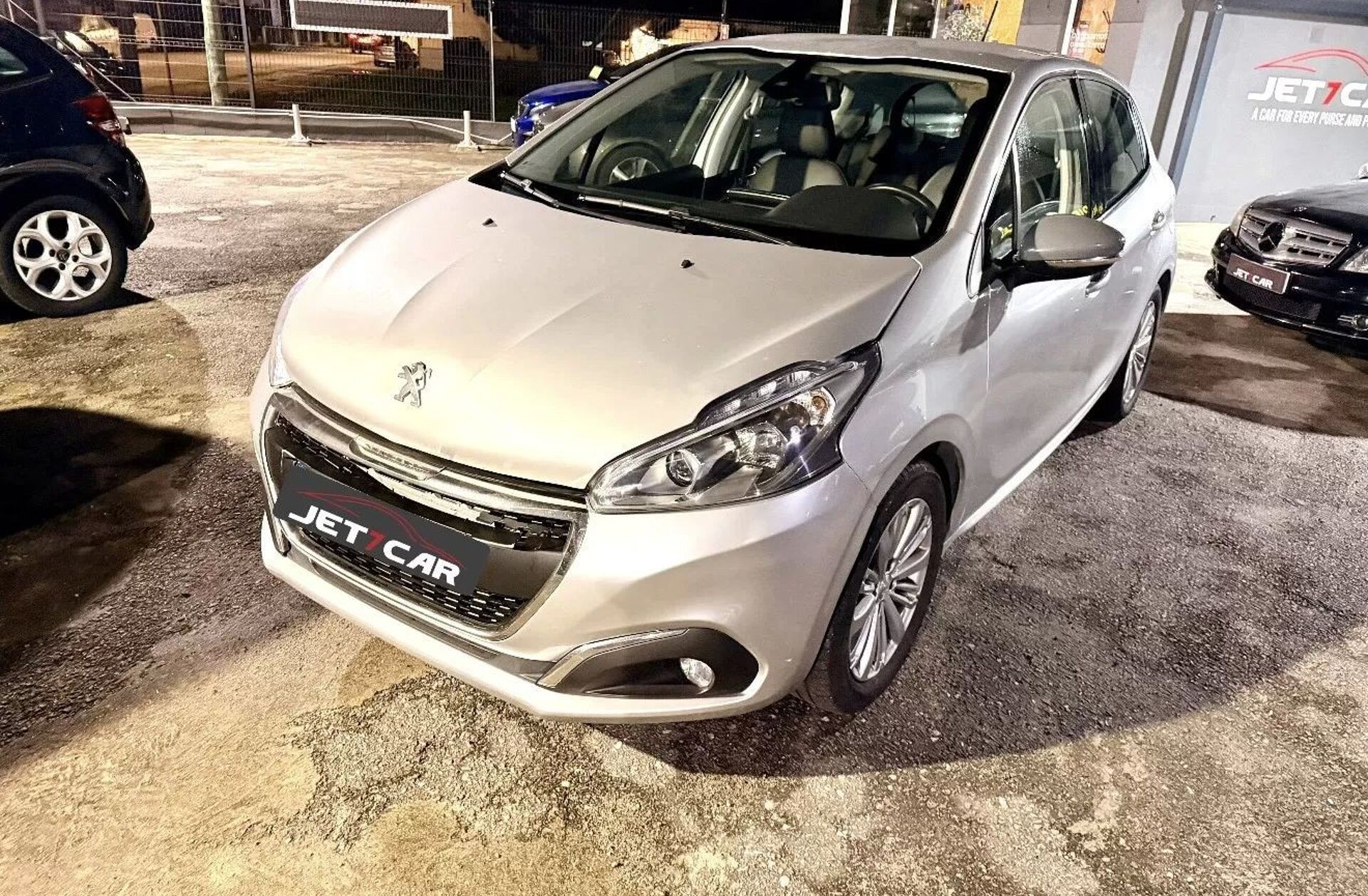 PEUGEOT 208 1.2 PureTech Style