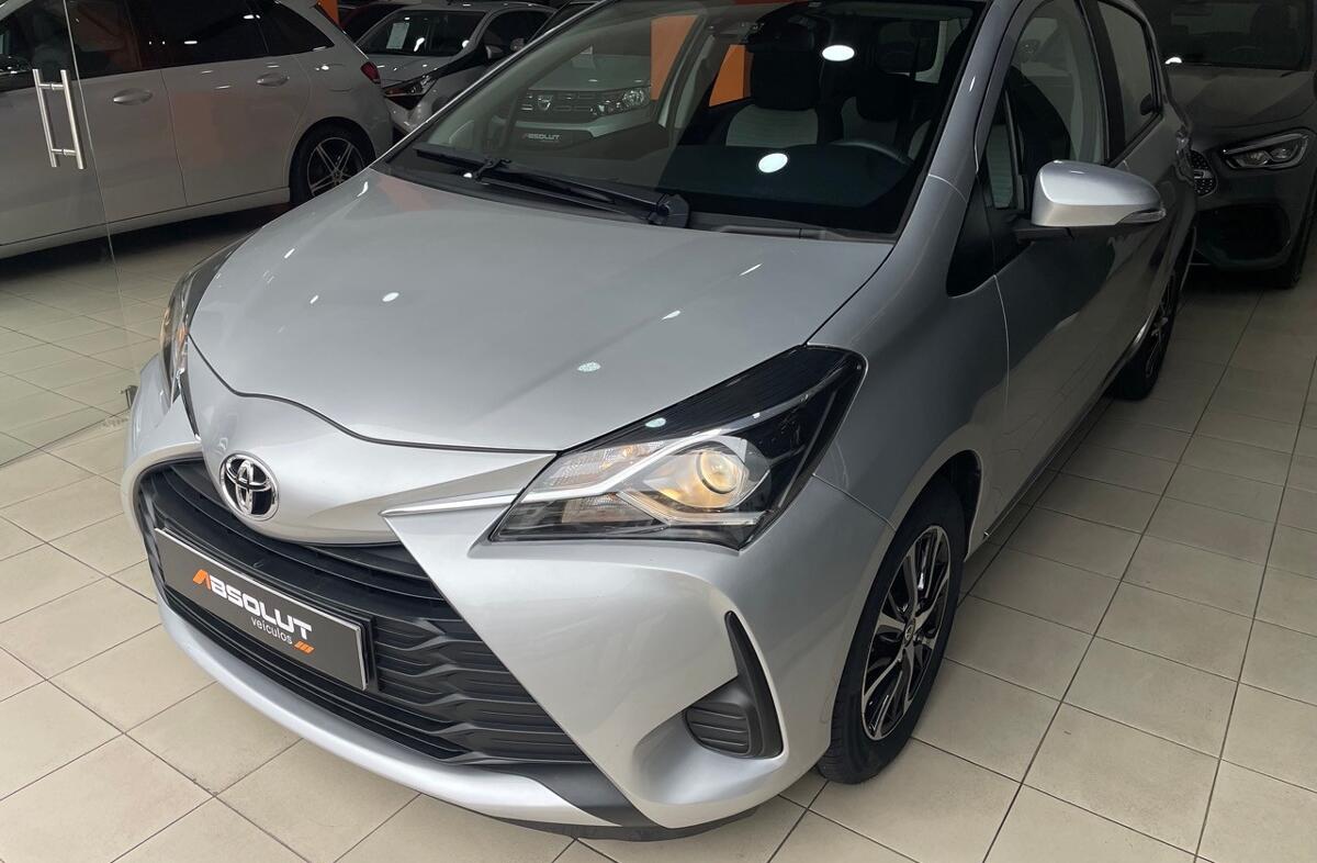 TOYOTA Yaris 1.0 VVT-i Comfort
