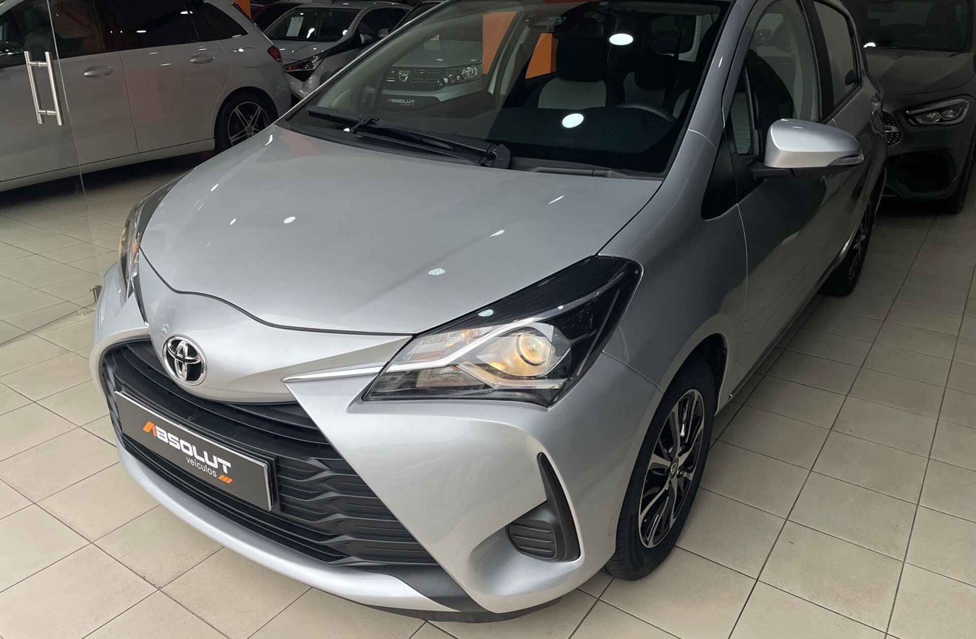 TOYOTA Yaris 1.0 VVT-i Comfort