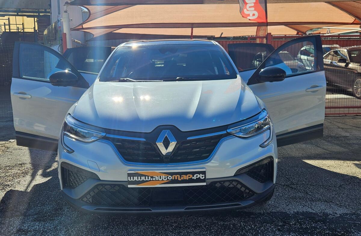 RENAULT Arkana 1.6 E-Tech R.S.Line