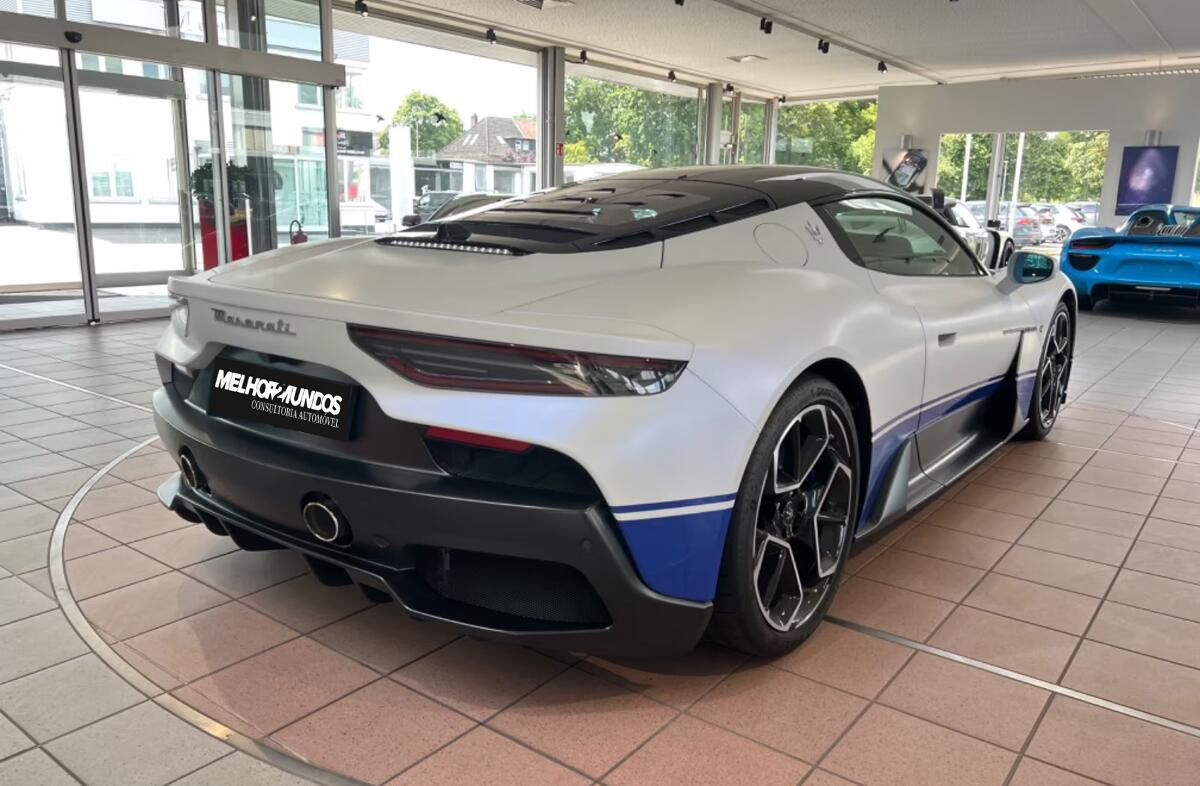 MASERATI MC20 3.0 V6