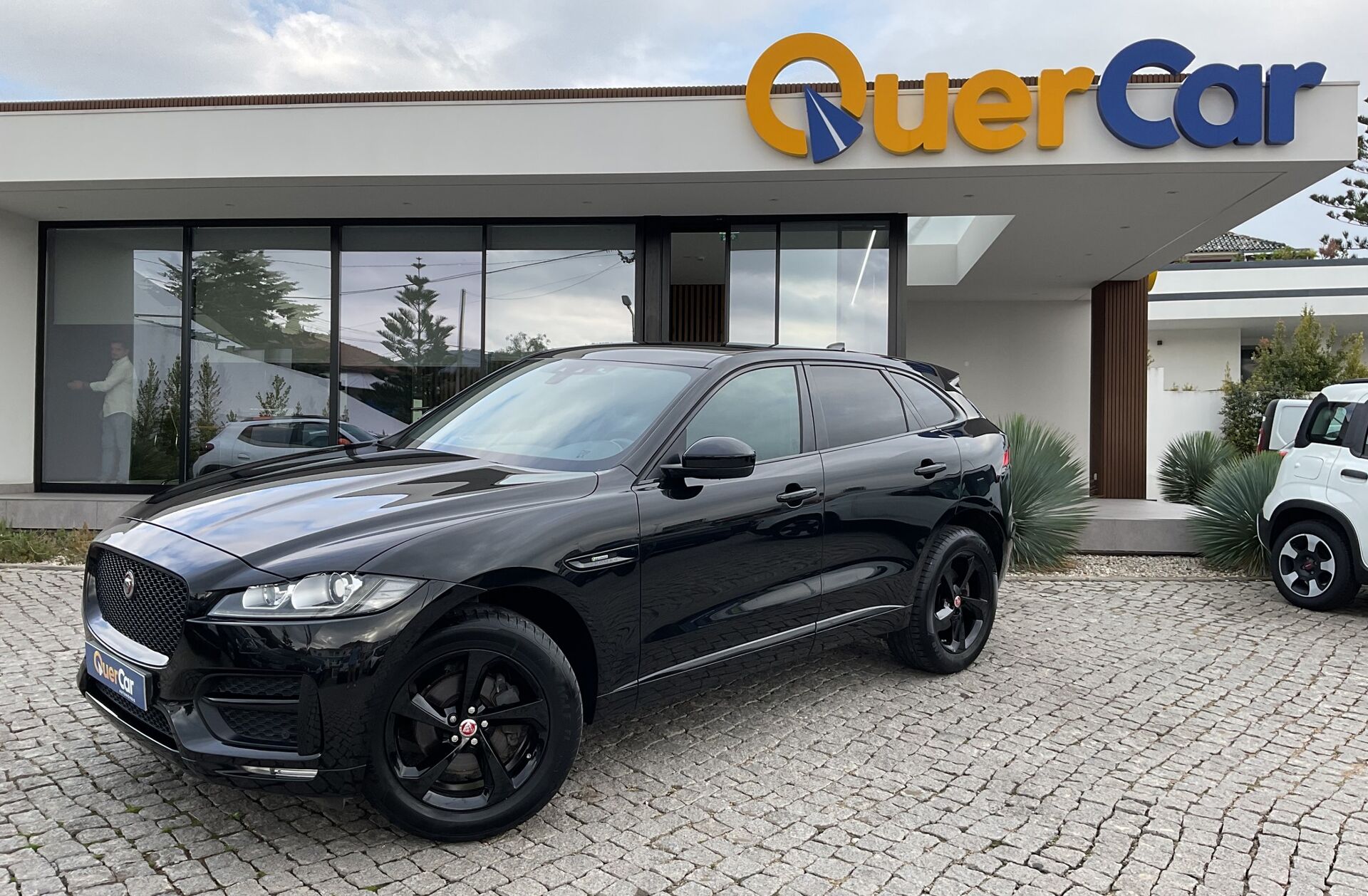 JAGUAR F-Pace 2.0 i4D R-Sport AWD Aut.