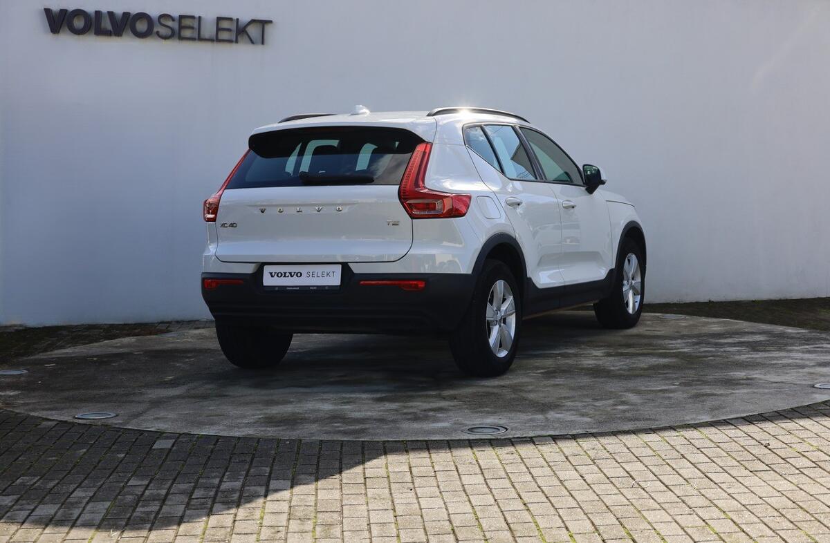 VOLVO XC40 1.5 T2 Momentum Core Geartronic