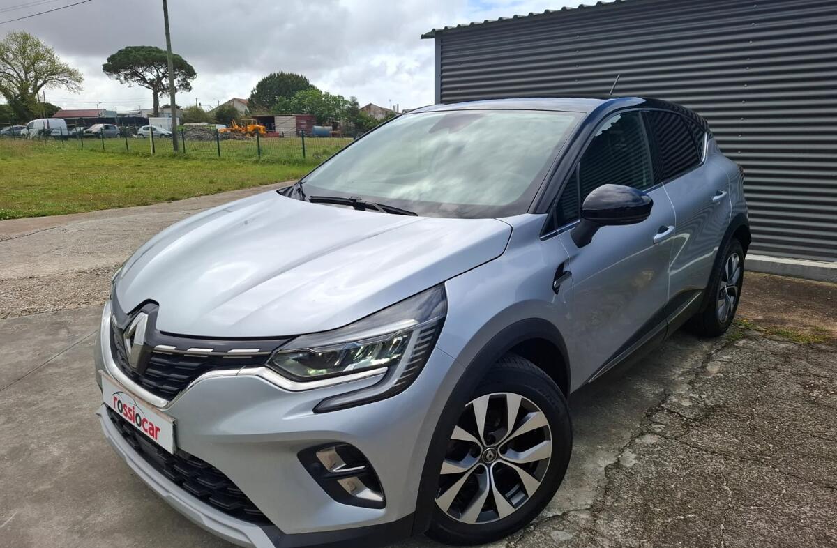 RENAULT Captur 1.0 TCe Exclusive