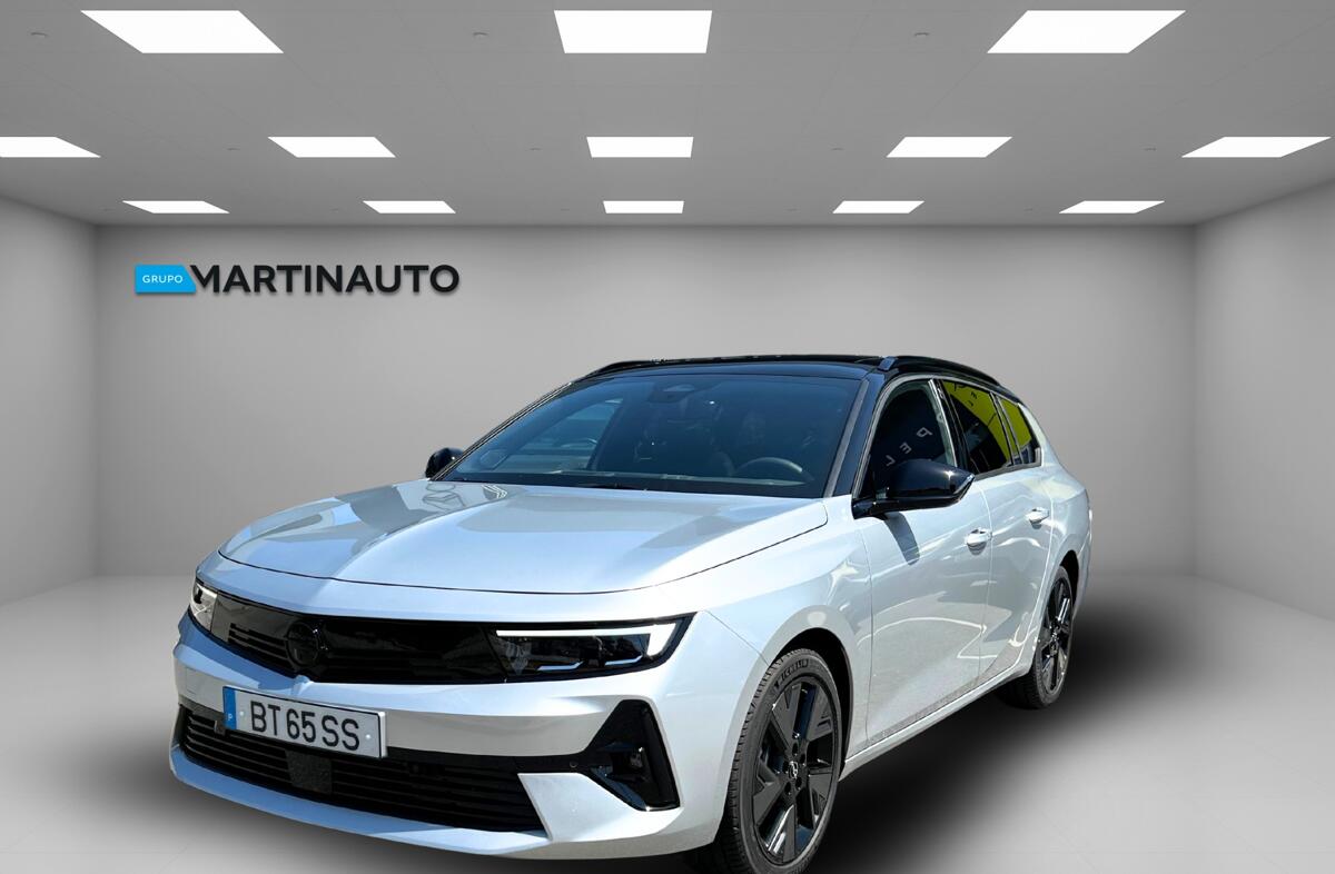 OPEL Astra 54 kWh GS