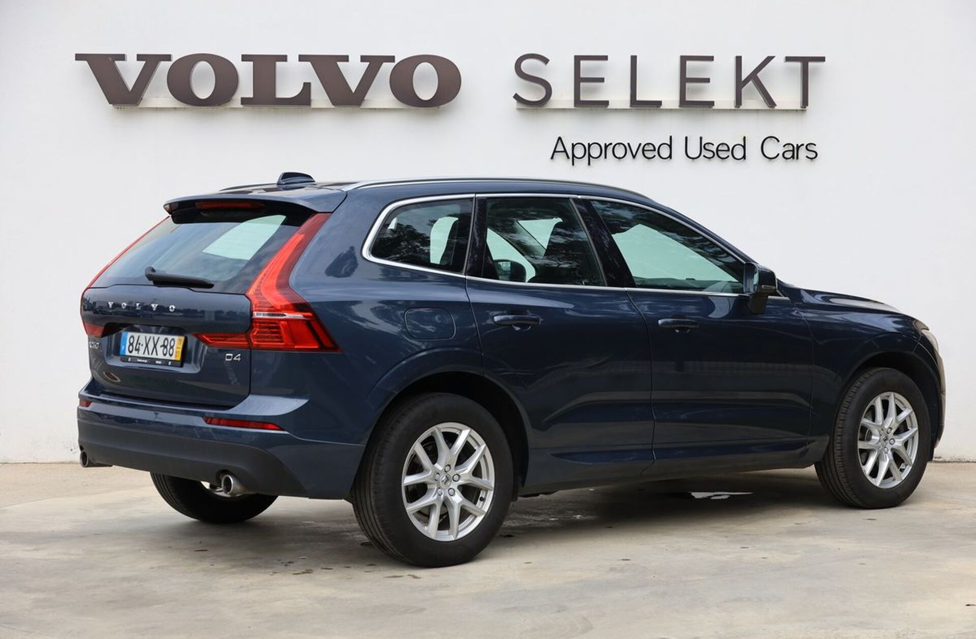 VOLVO XC60 2.0 D4 Momentum Geartronic