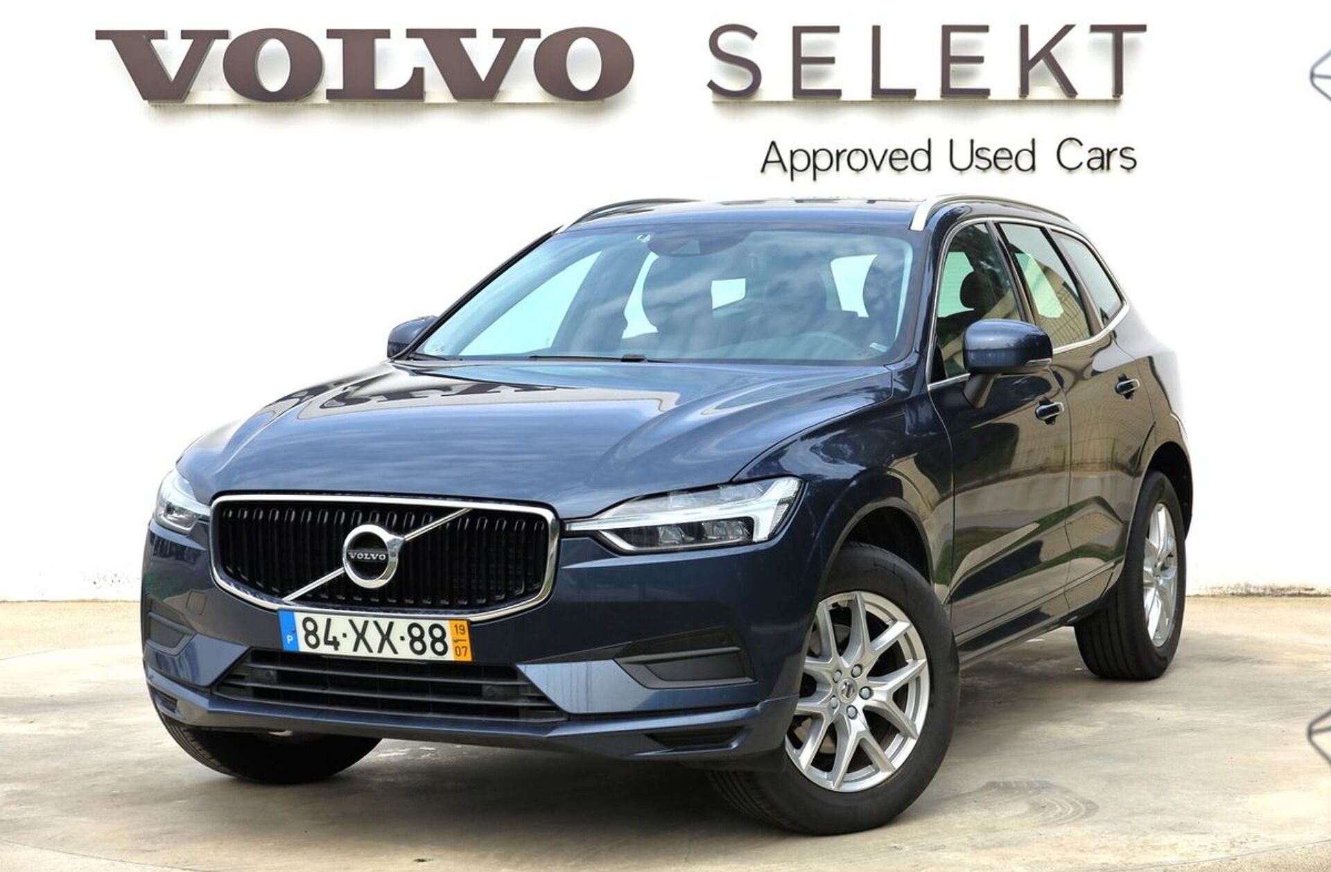 VOLVO XC60 2.0 D4 Momentum Geartronic