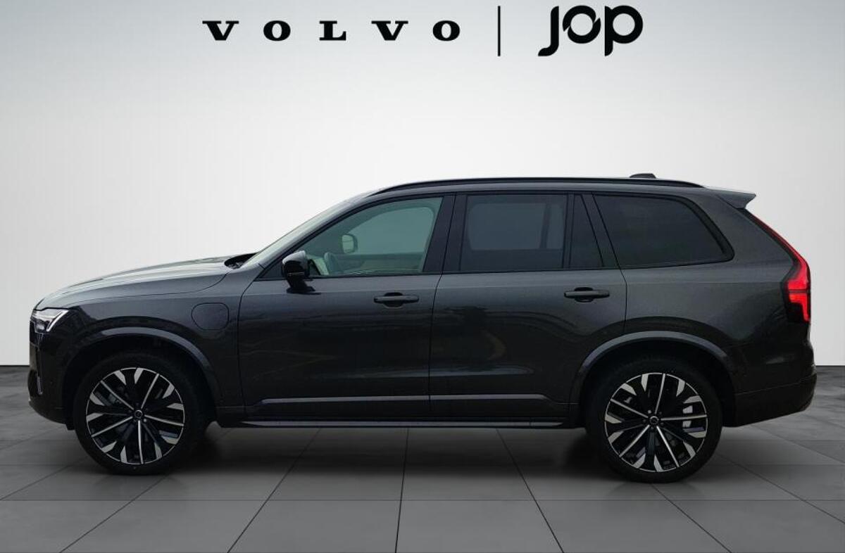 VOLVO XC90 2.0 T8 PHEV Plus Dark AWD