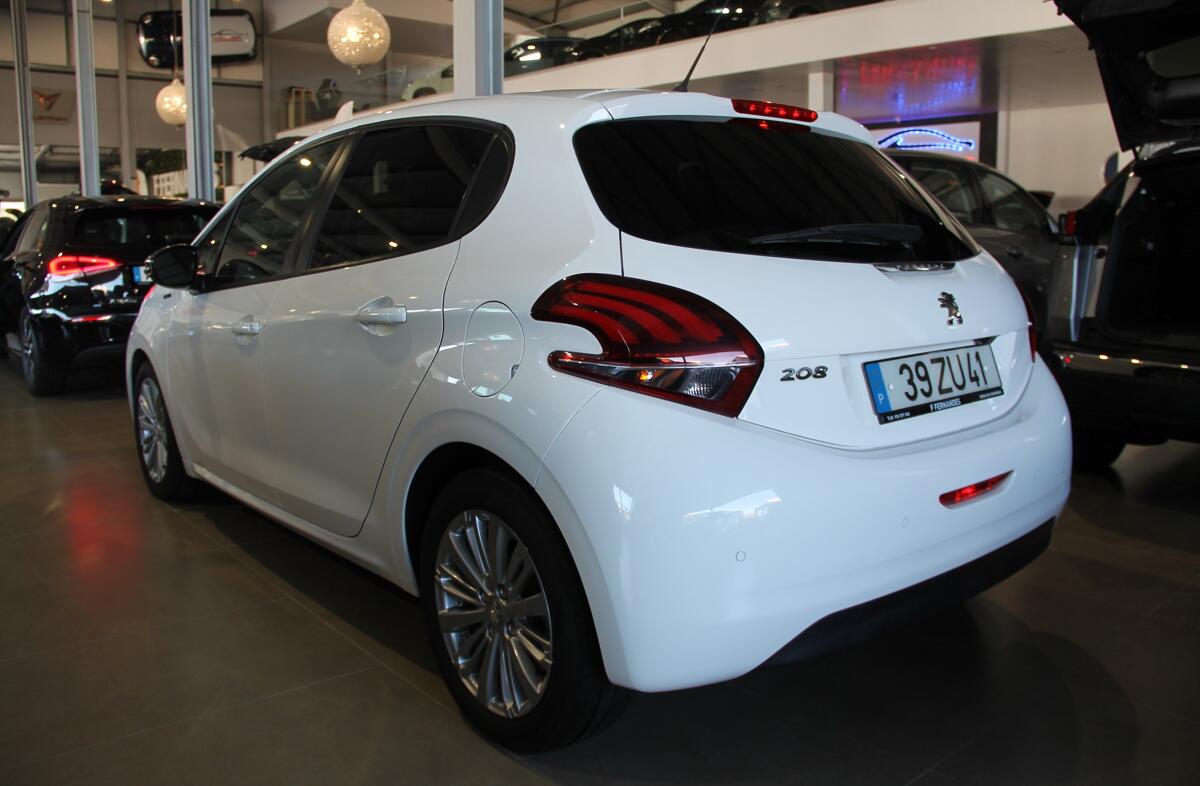 PEUGEOT 208 1.5 BlueHDi Active