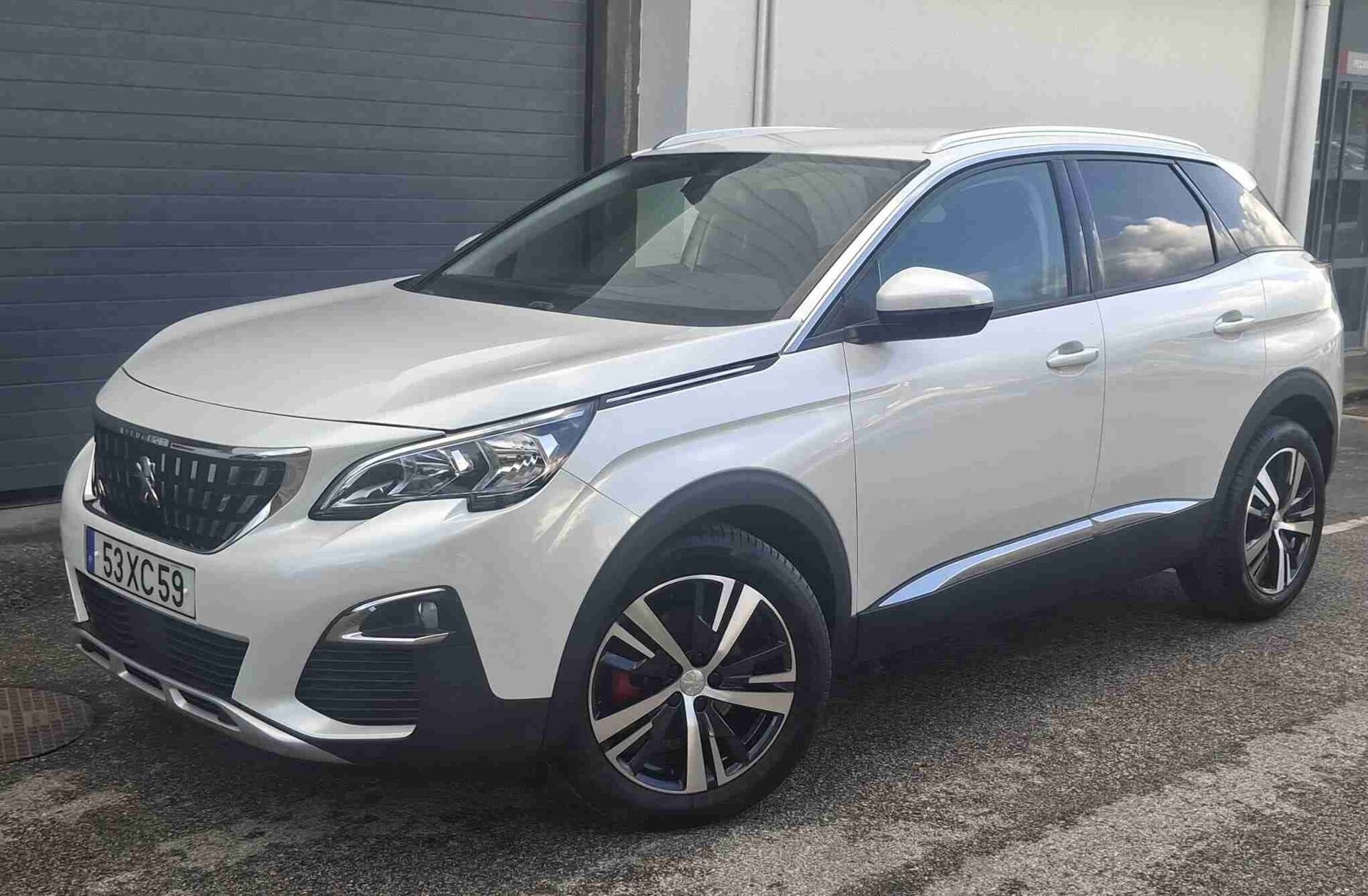 PEUGEOT 3008 1.5 BlueHDi Allure