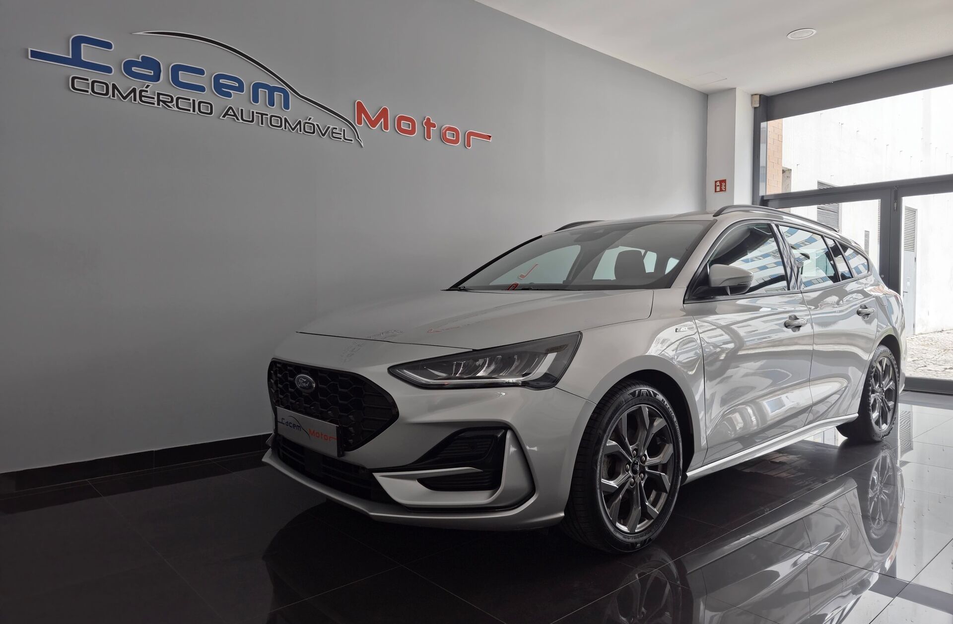FORD Focus 1.0 EcoBoost MHEV ST-Line