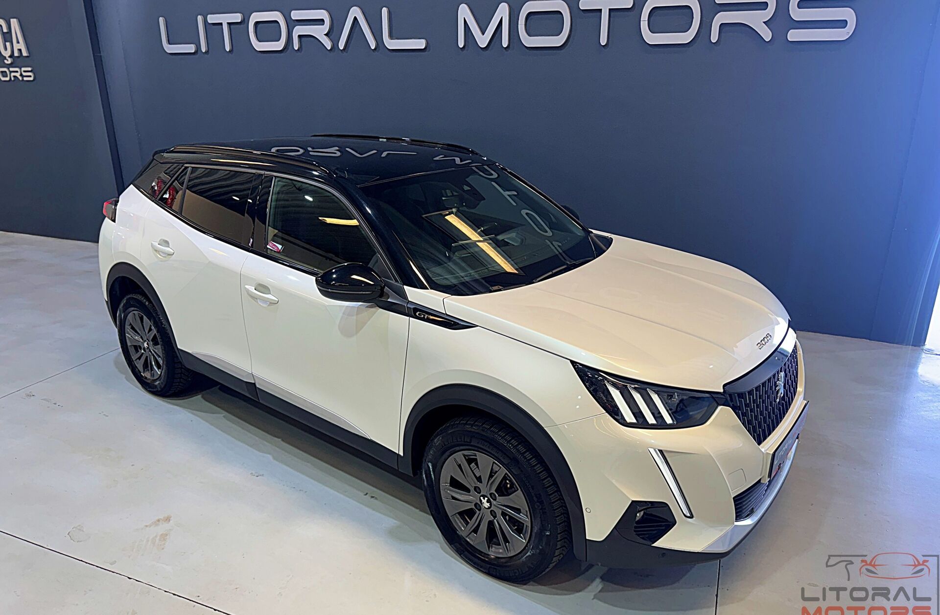 PEUGEOT 2008 1.2 PureTech GT EAT8
