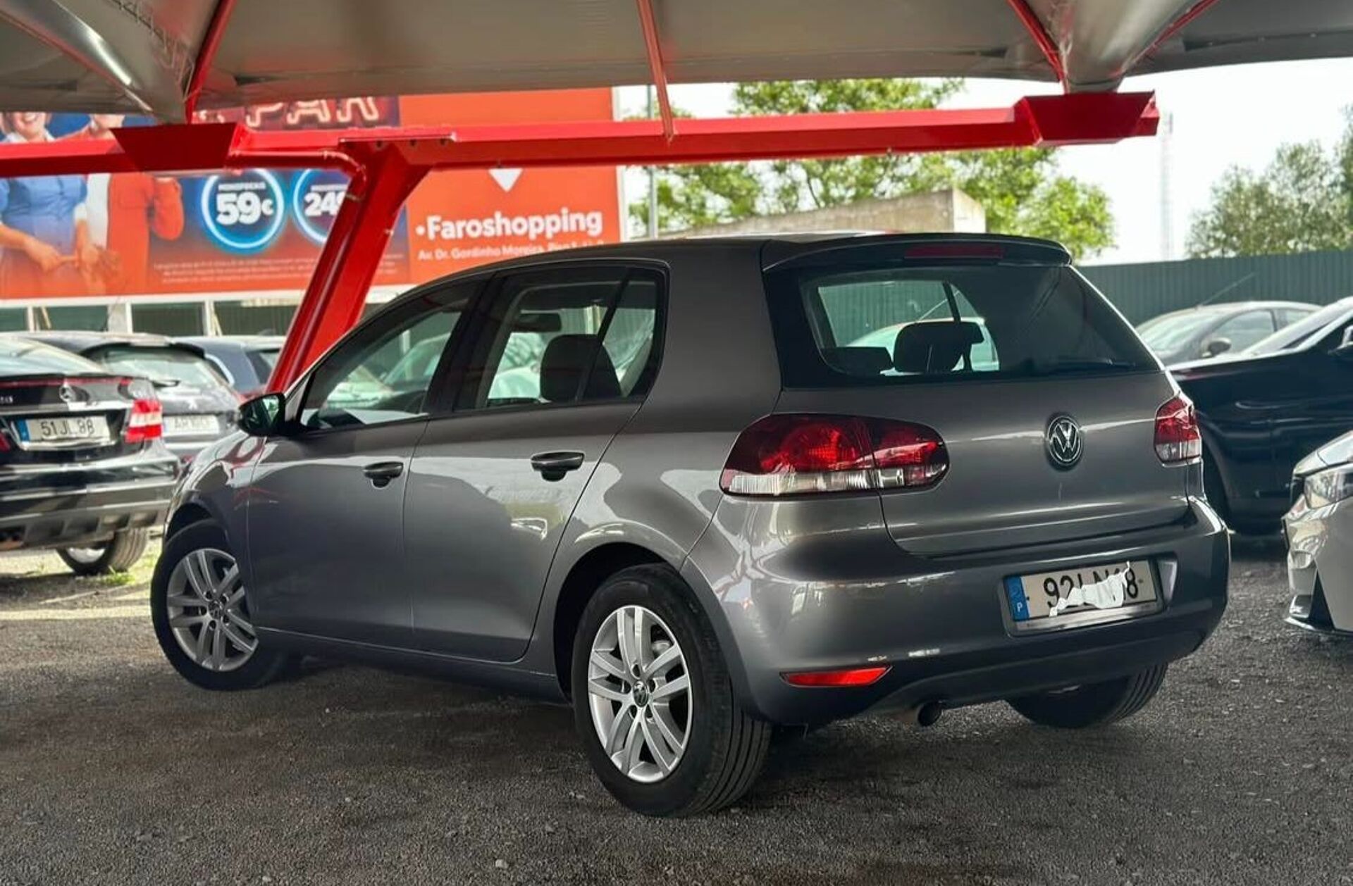 VOLKSWAGEN Golf 1.6 TDi Confortline