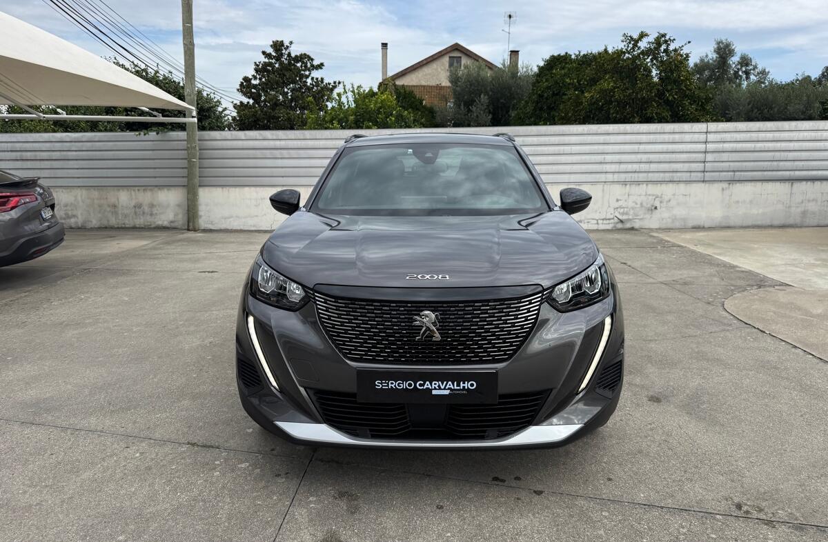 PEUGEOT 2008 1.2 PureTech Allure