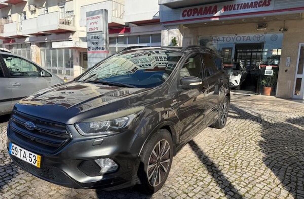 FORD Kuga 1.5 TDCi ST-Line