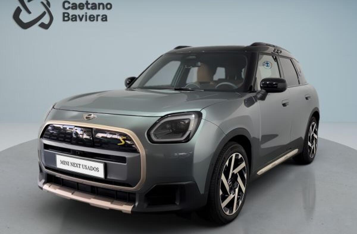 MINI Mini Countryman SE Essential