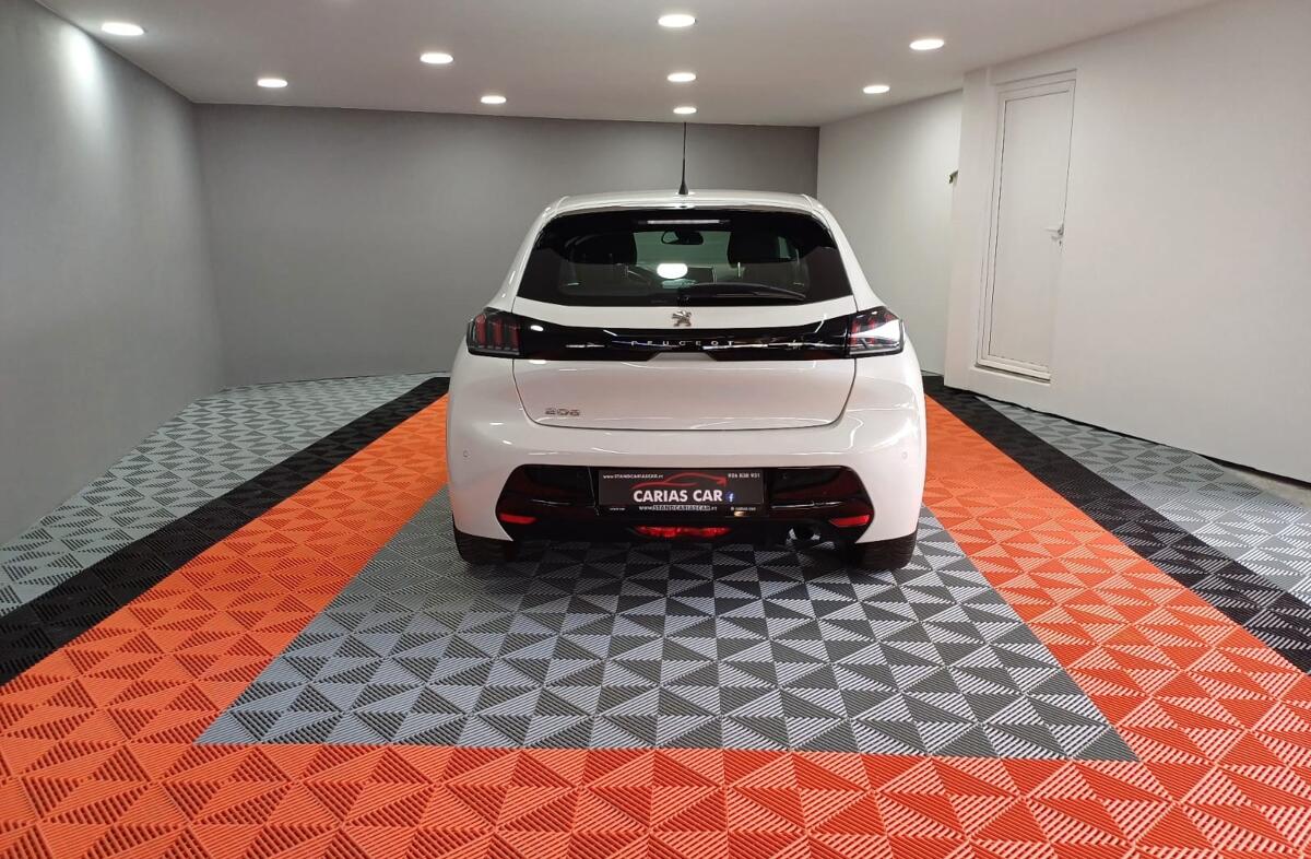 PEUGEOT 208 1.5 BlueHDi Allure Pack