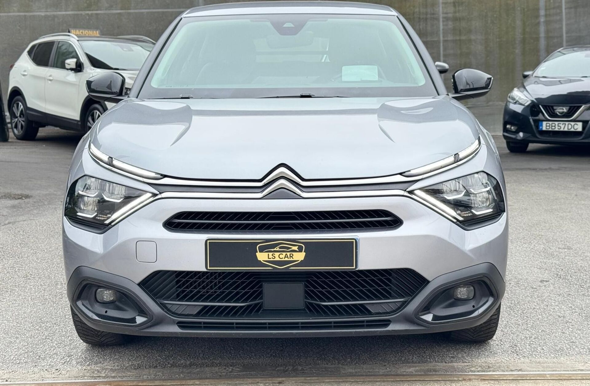 CITROEN C4 1.5 BlueHDi Shine Pack EAT8