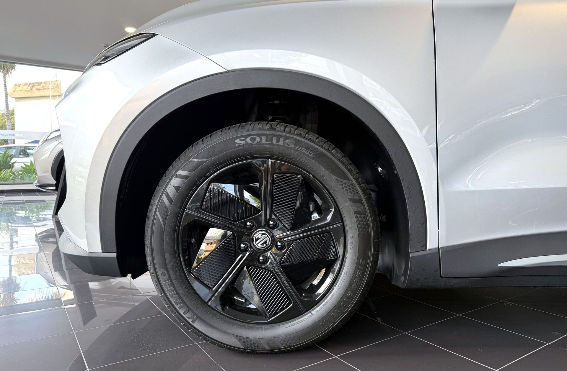 MG ZS 72.6 kWh Luxury