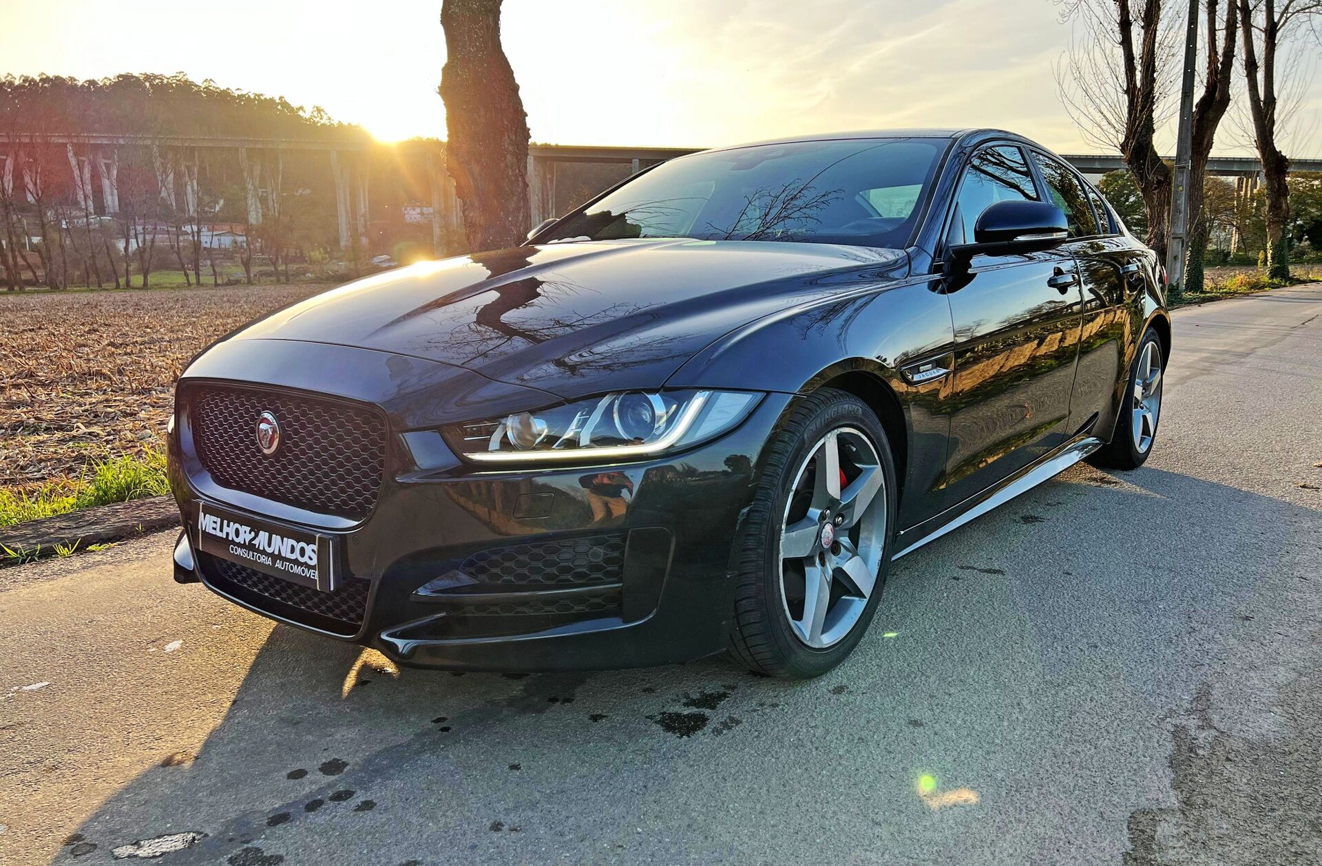 JAGUAR XE 2.0 D R-Sport