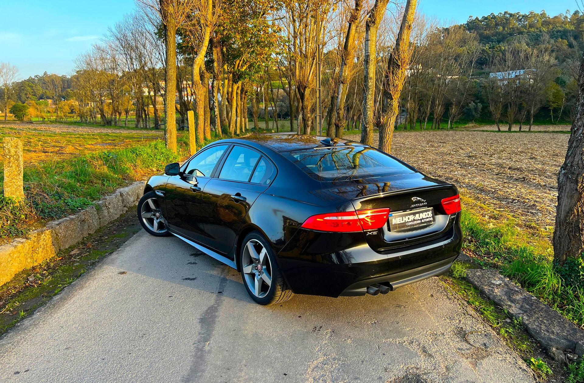 JAGUAR XE 2.0 D R-Sport