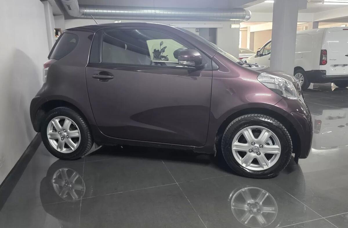 TOYOTA IQ 1.0 VVT-i 2 MultiDrive NAVI