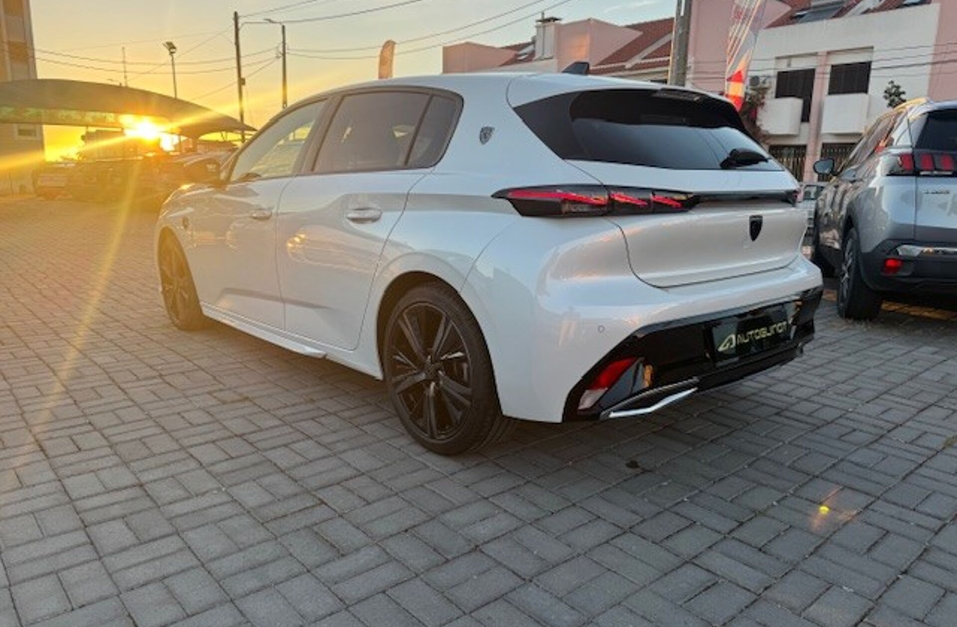 PEUGEOT 308 1.2 PureTech GT EAT8