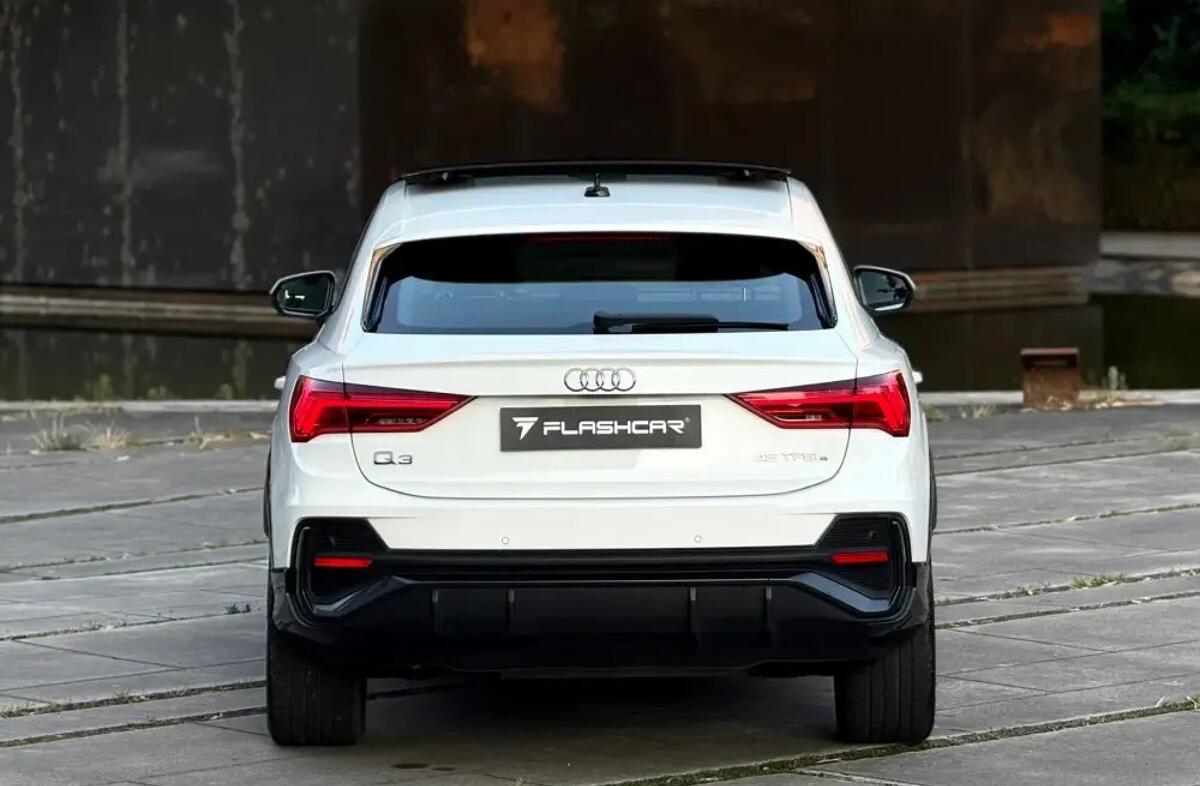 AUDI Q3 35 TFSI S line S tronic