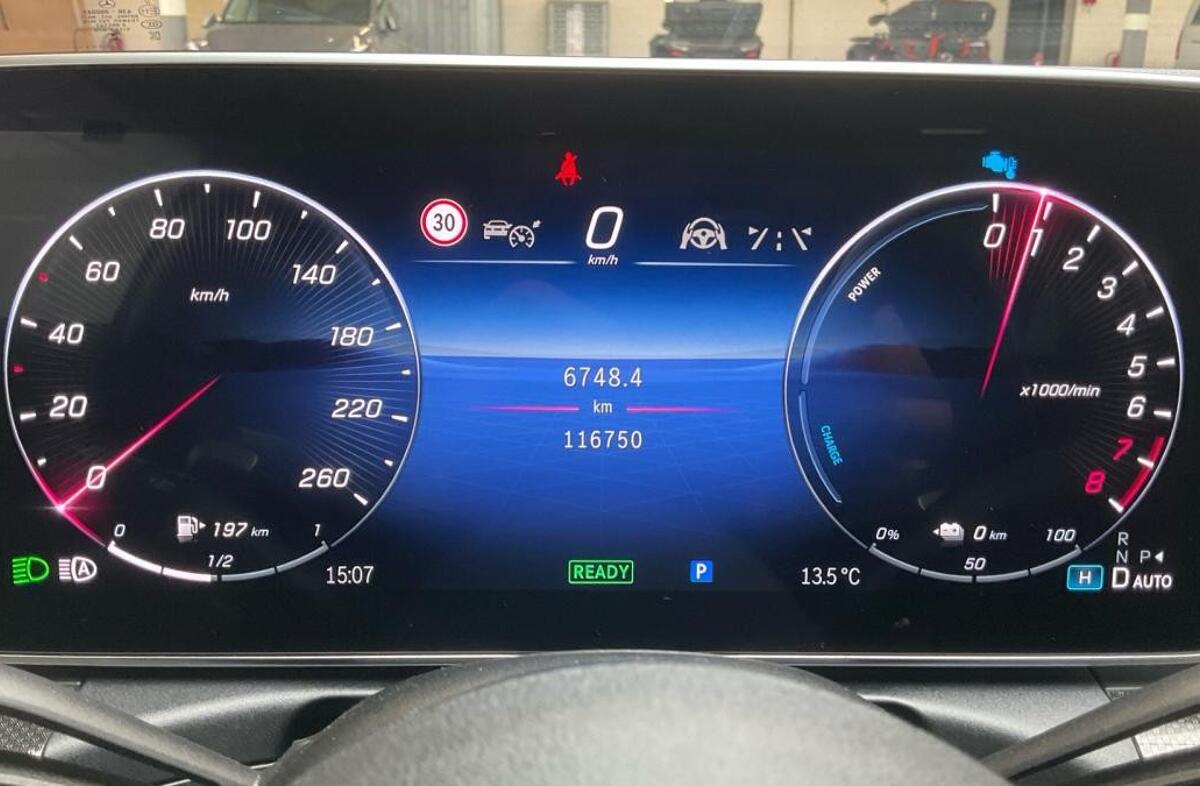 MERCEDES Classe C C 300 e AMG Line