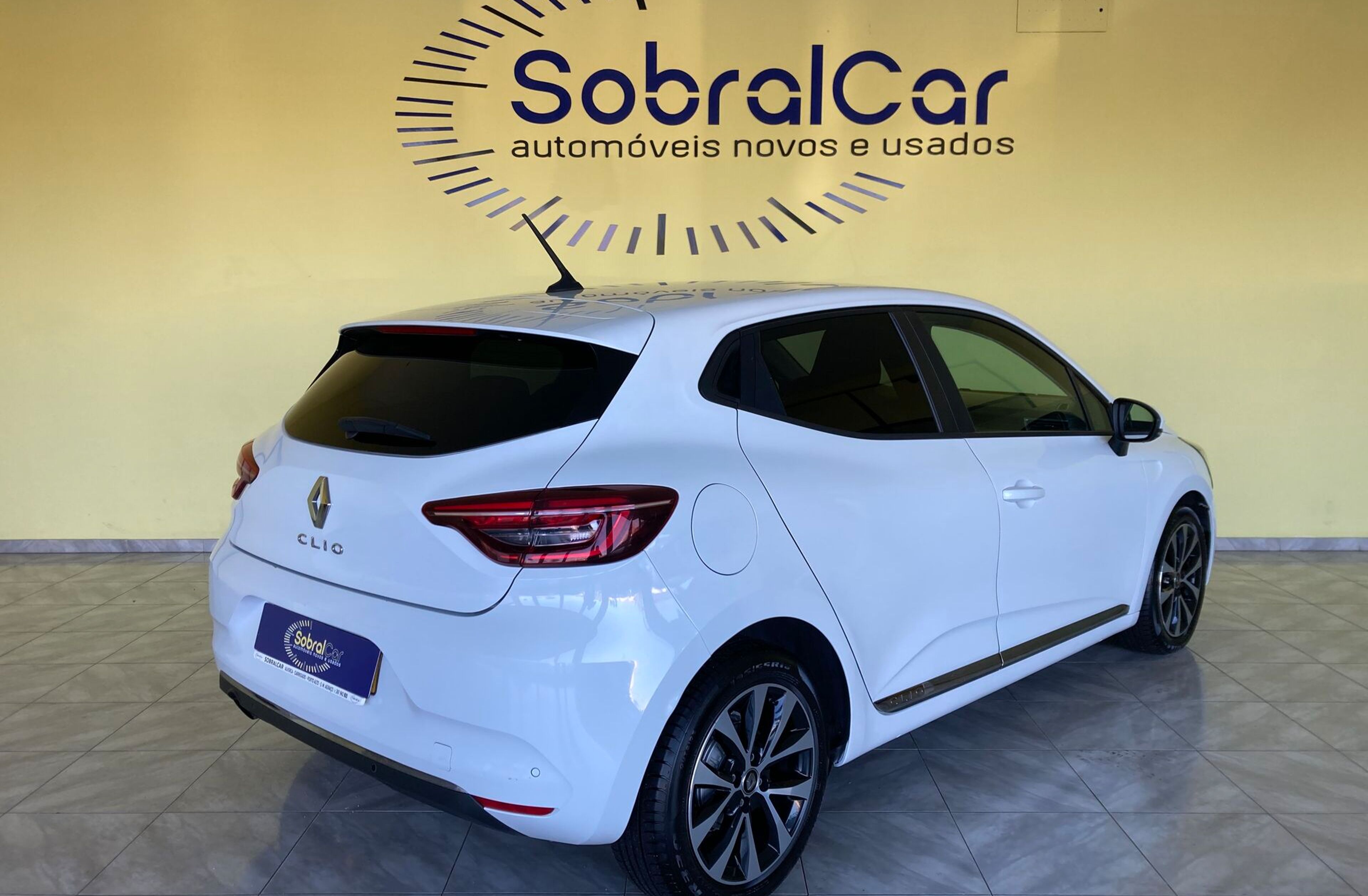 RENAULT Clio 1.0 TCe Intens