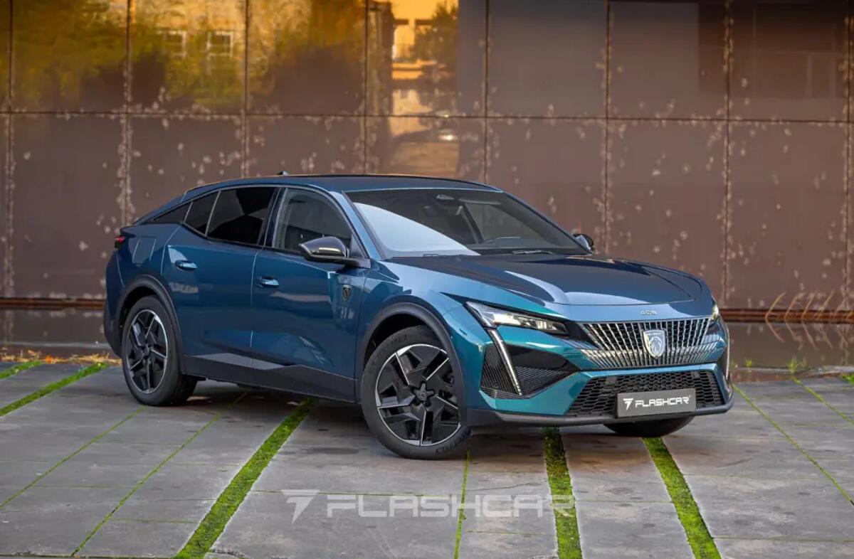 PEUGEOT 408 1.2 PureTech GT EAT8