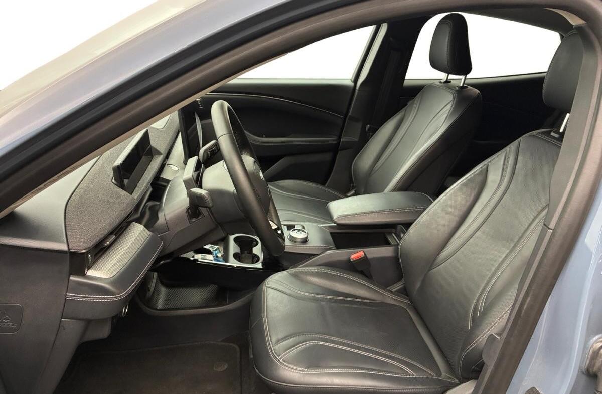 FORD Mustang Mach-E Premium